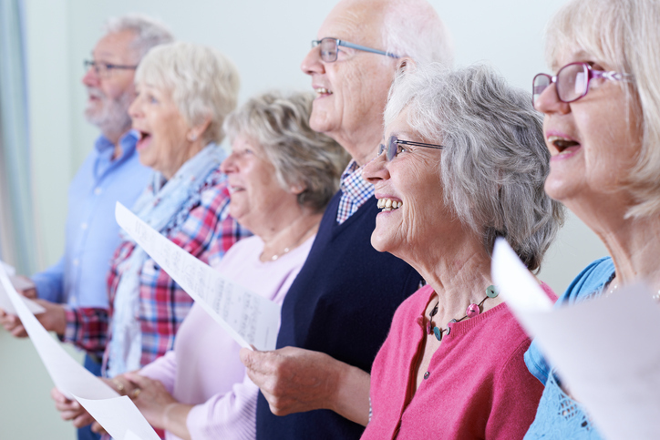 Sing Christmas carols to help improve your breathing (Getty)