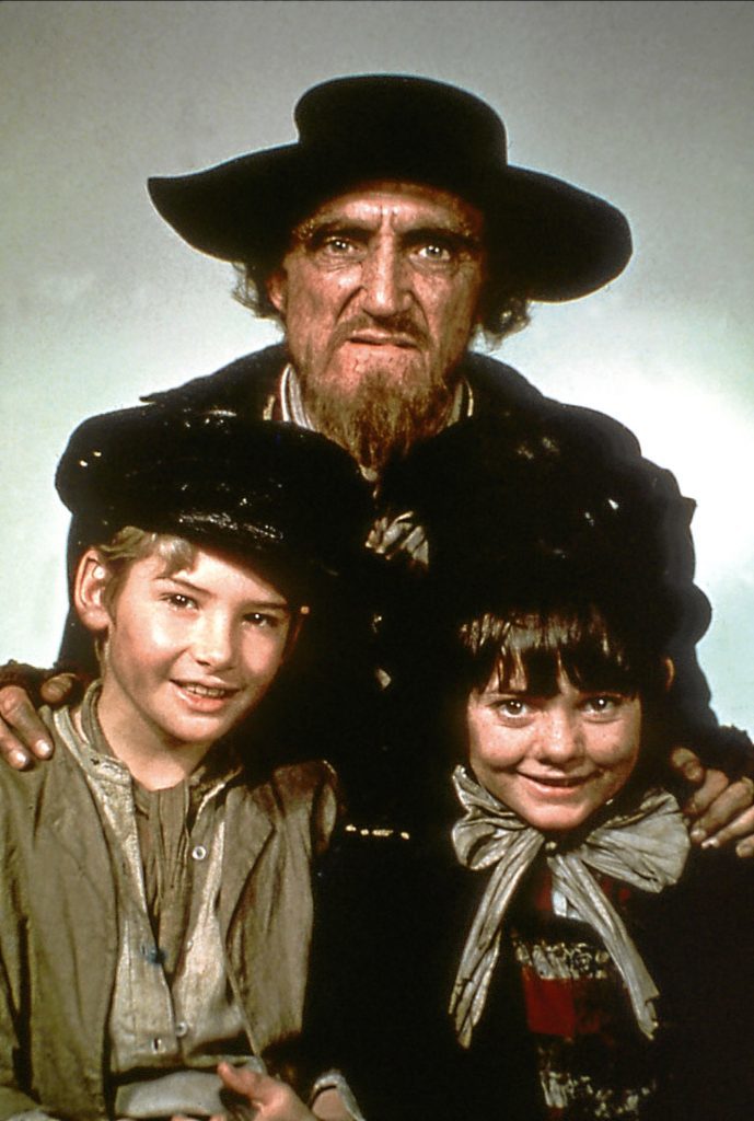 Ron Moody, Mark Lester and Jack (Allstar/ROMULUS)