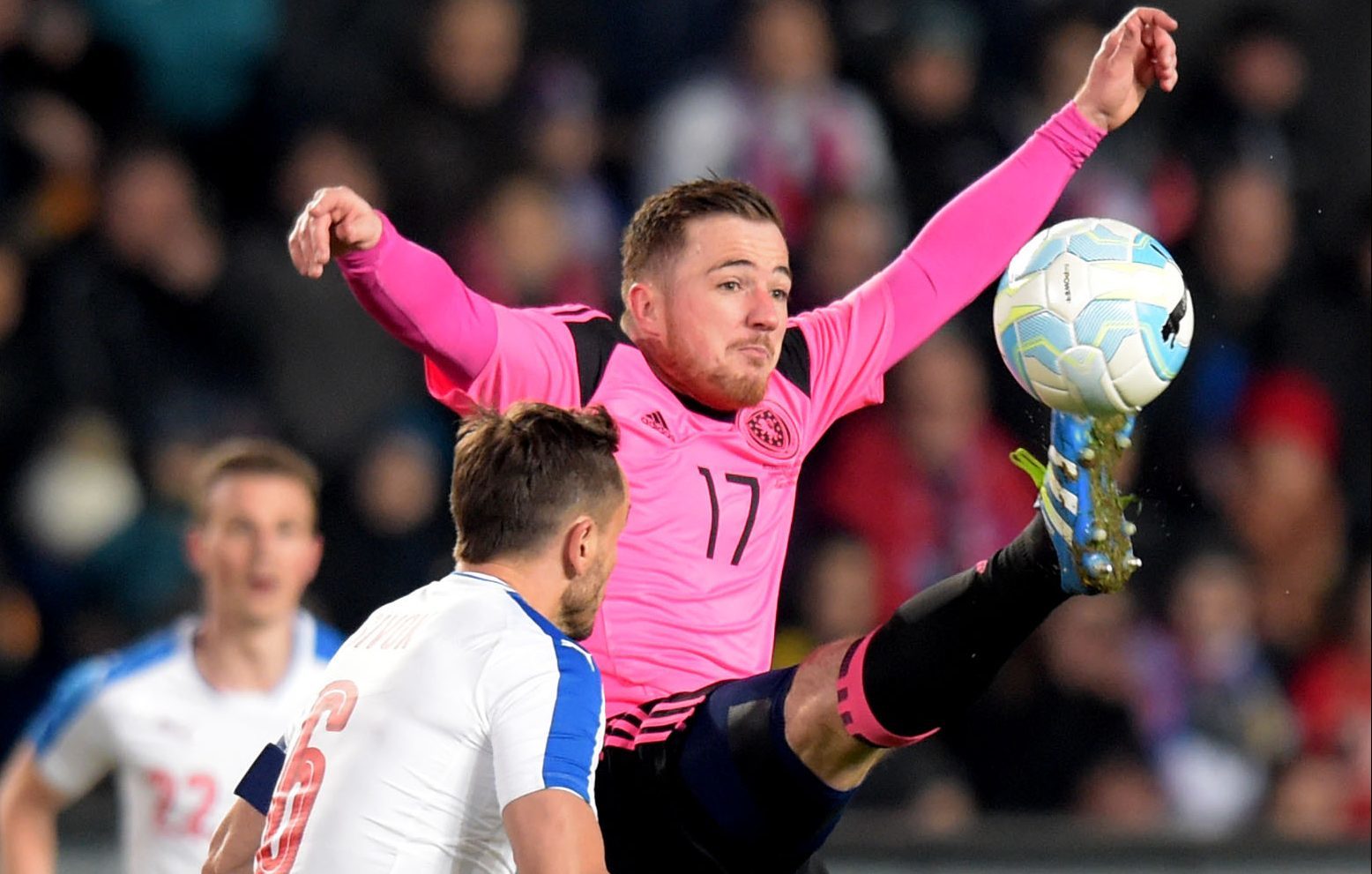 Scotland's Ross McCormack (right) in action against the Czech Republic (SNS Group)