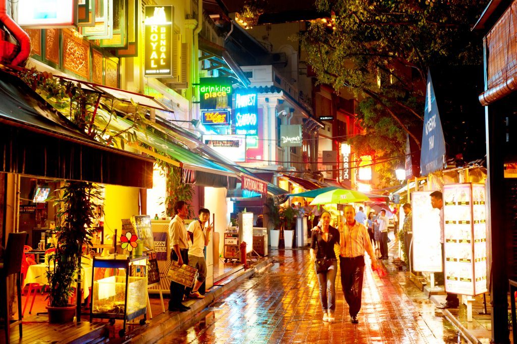 Street View of Boat Quay during twilight in Singapore (iStock)