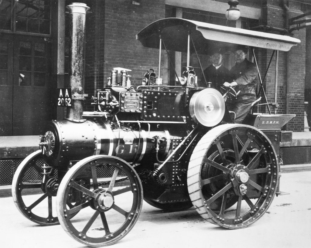 In 1904 the Stores Department purchased a second-hand Wallis & Steevens traction engine as their first vehicle.