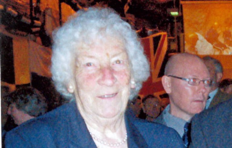 Joan Lowe MBE, who fell outside the Victoria Hospital in Glasgow