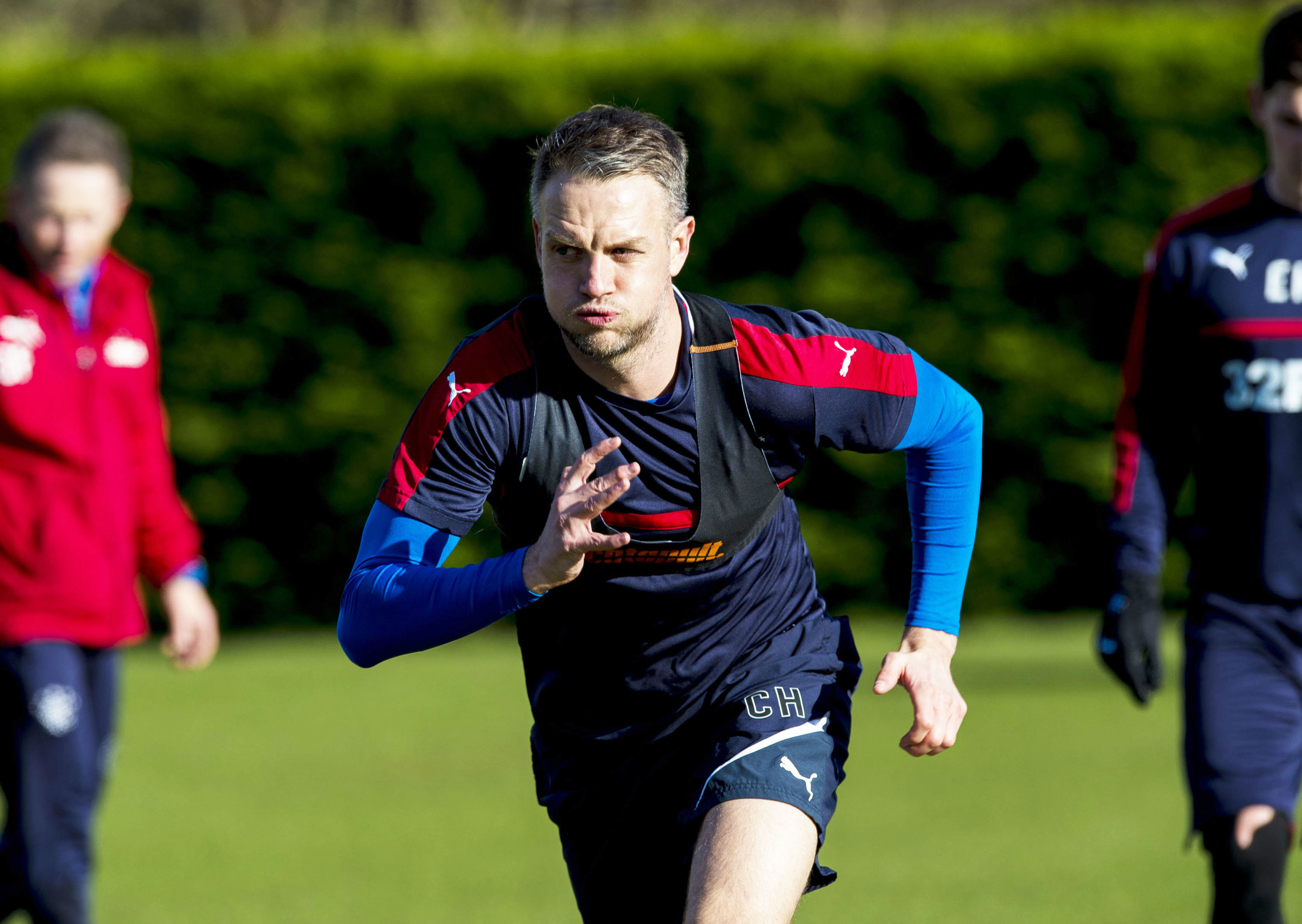 Clint Hill in action at training (SNS Group / Paul Devlin)