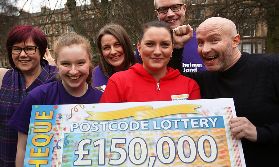 Comedian Craig Hill teamed up with Alzheimer Scotland and People's Postcode Lottery staff (Chris Watt)