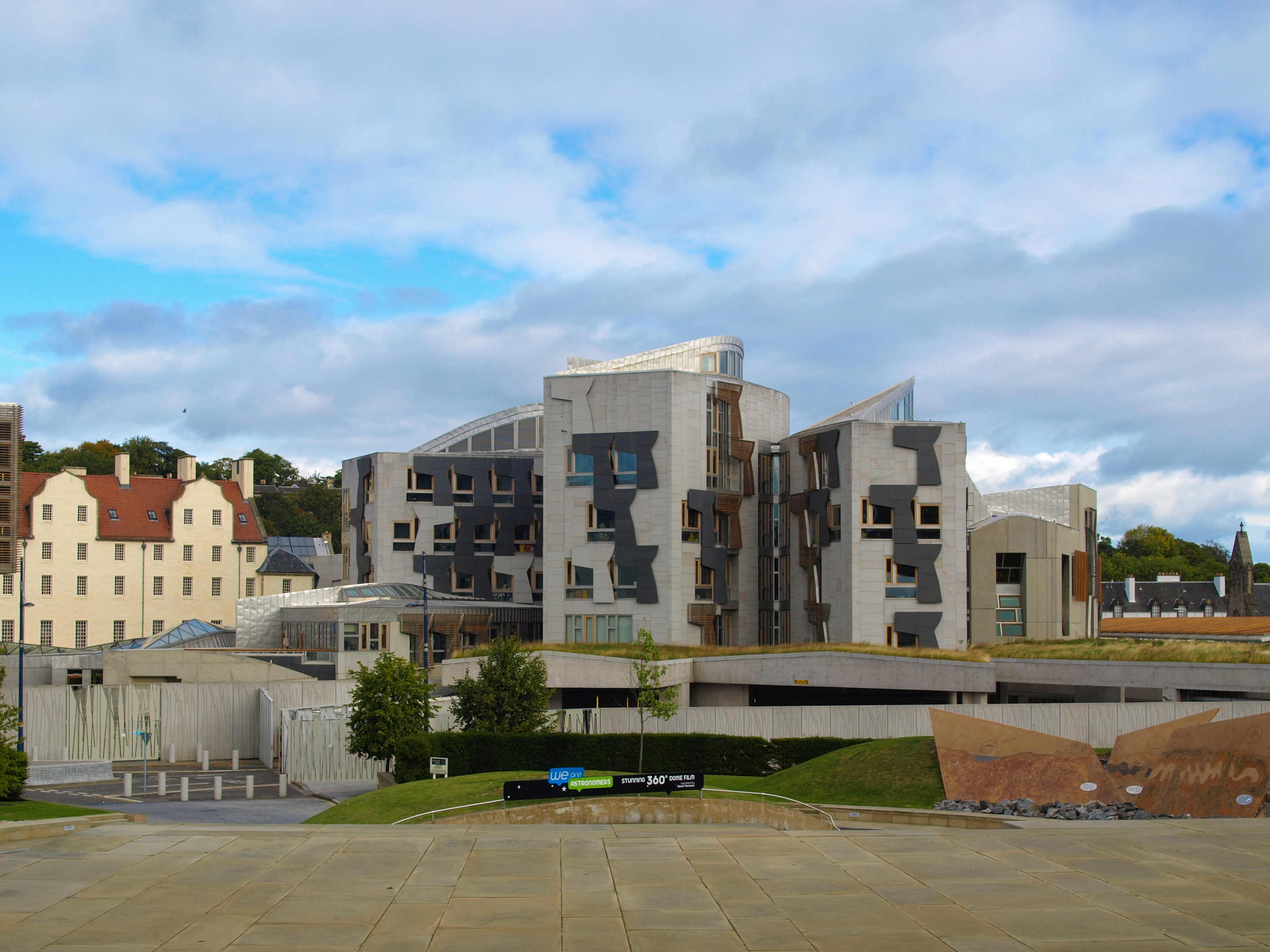 Scottish Parliament has been evacuated (iStock)