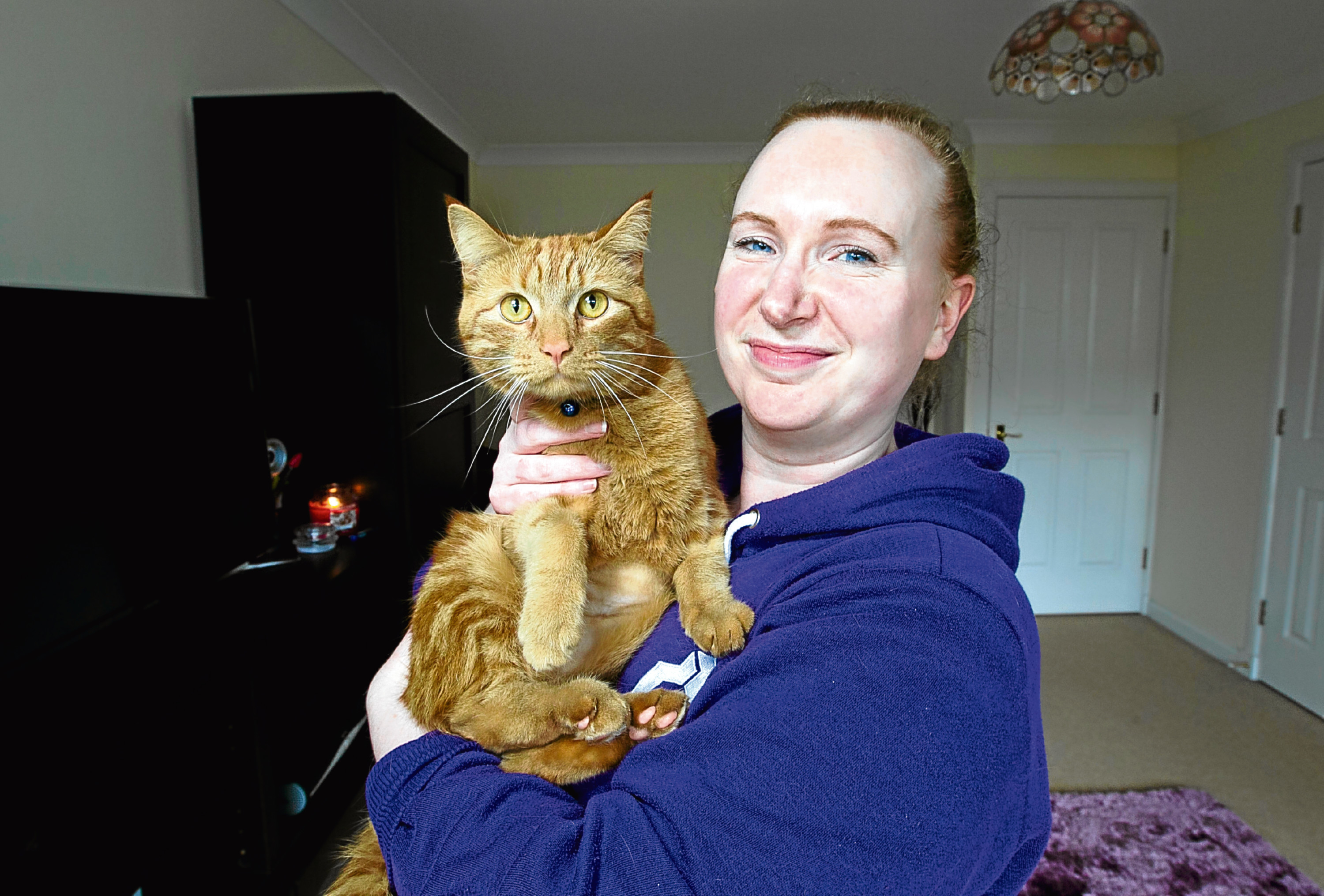 Jem the cat, and his owner Pamela Hogg (Andrew Cawley / DC Thomson)