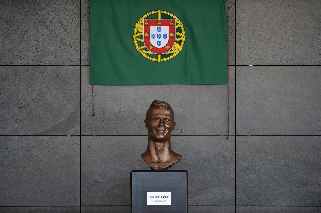 Statue of Cristiano Ronaldo (Octavio Passos/Getty Images)