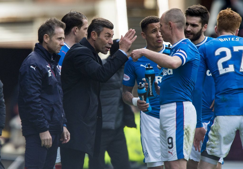 Rangers manager Pedro Caixinha (left) with Kenny Miller (SNS Group)