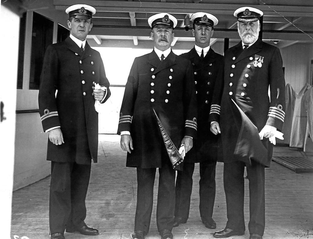 Officers of the White Star liner 'Olympic' including Lieutenant Murdoch (far left) and Captain John Smith (right) later captain of the ill-fated 'Titanic.'  (Topical Press Agency/Getty Images)