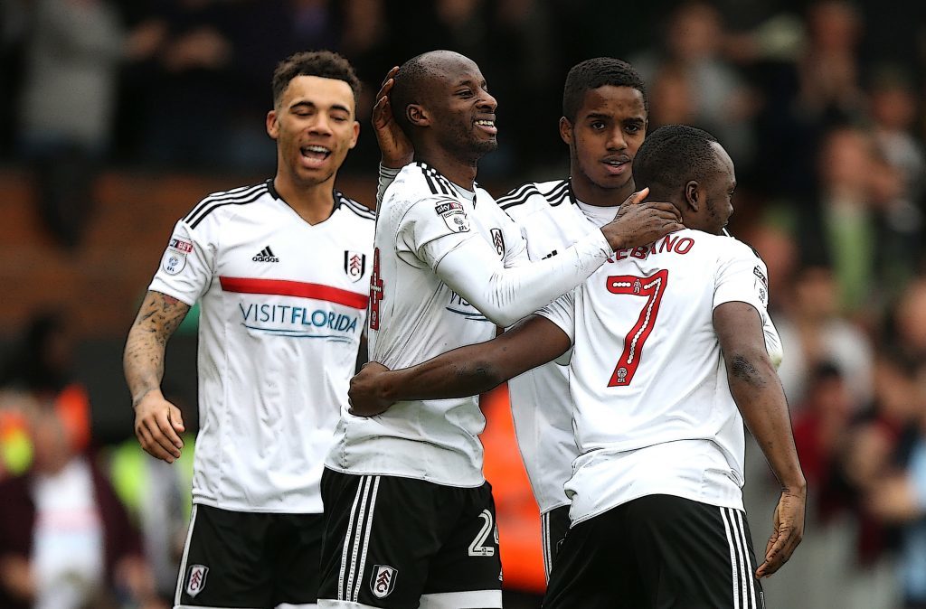 Sone Aluko of Fulham celebrates with team mates (Alex Pantling/Getty Images)