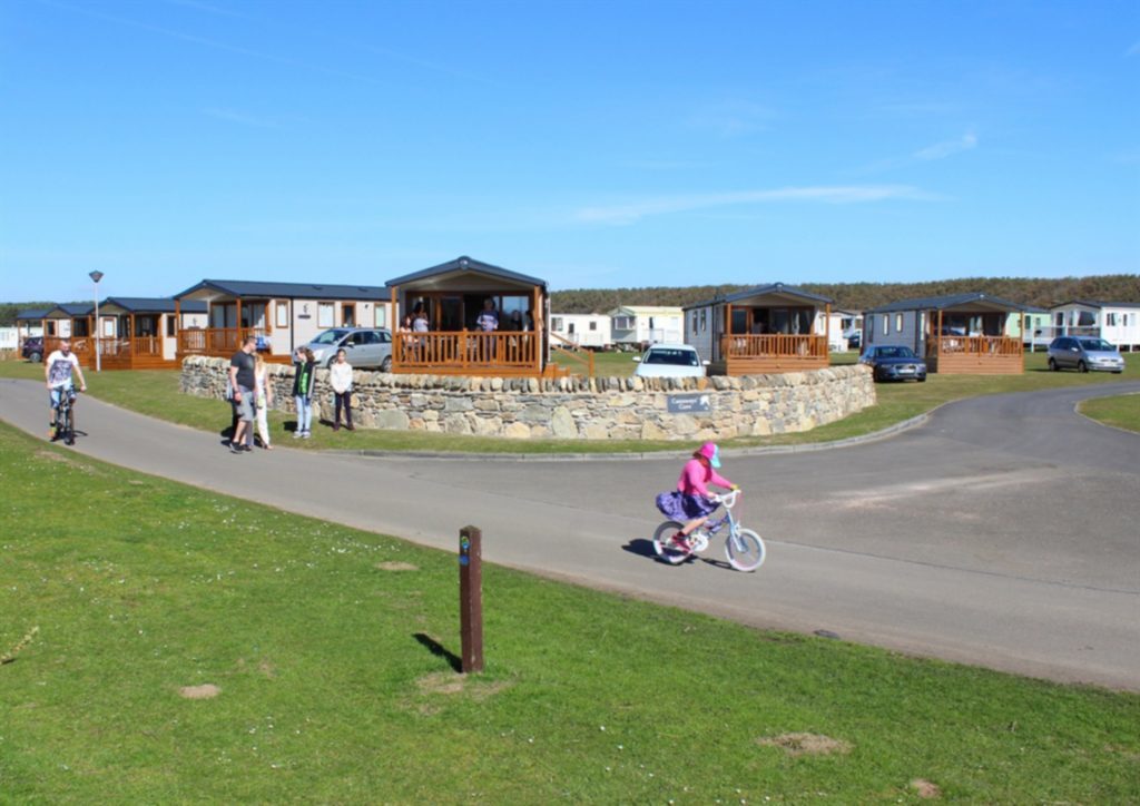 Castaway_holiday_homes_at_Elie_Holiday_Park_on_the_Fife_Coastal_Path_1526420658_19005309