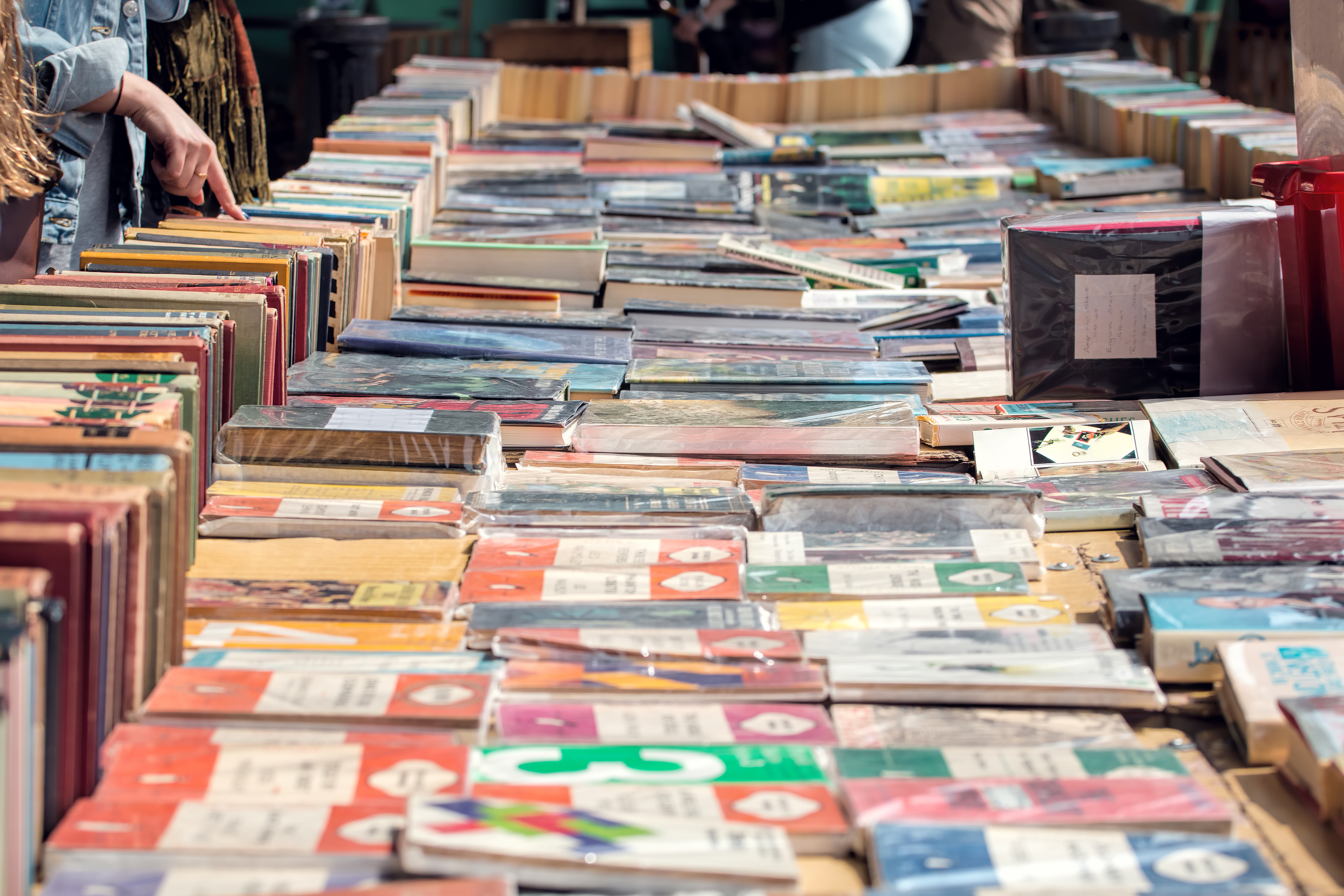 Book market (iStock)