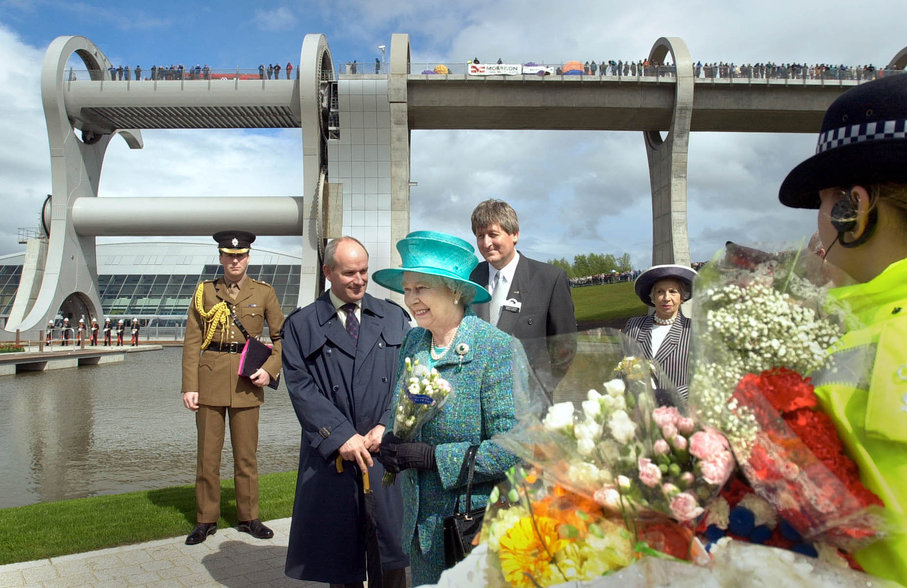 The Queen tours and officially opens the site of the Falkirk Wheel (Ben Curtis WPA/Rota)