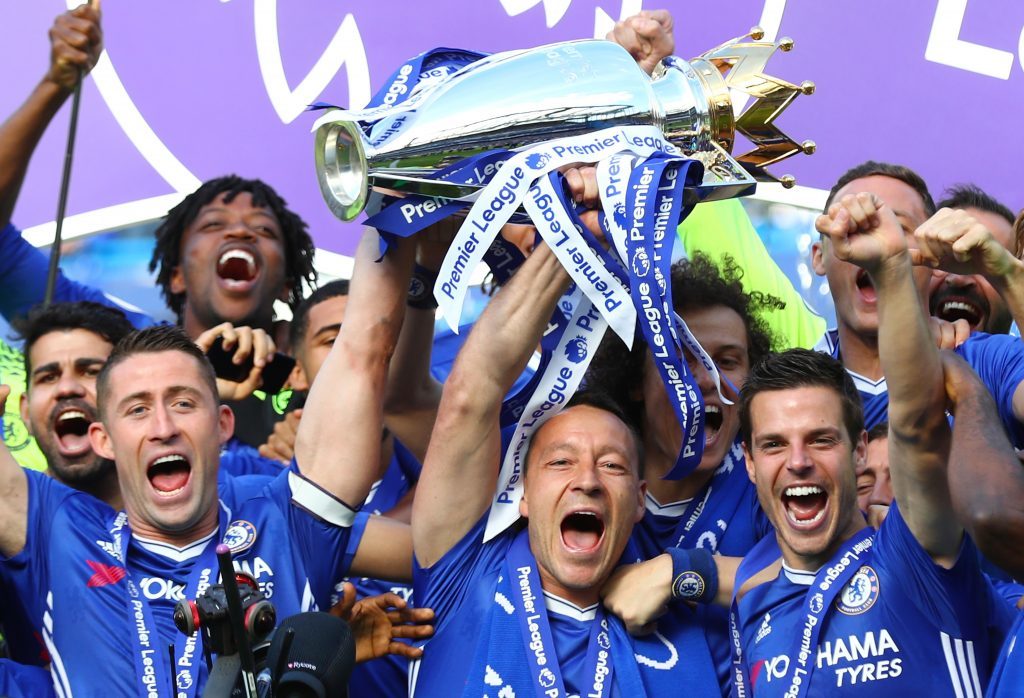 Chelsea lift the Premier League trophy (Clive Rose/Getty Images)