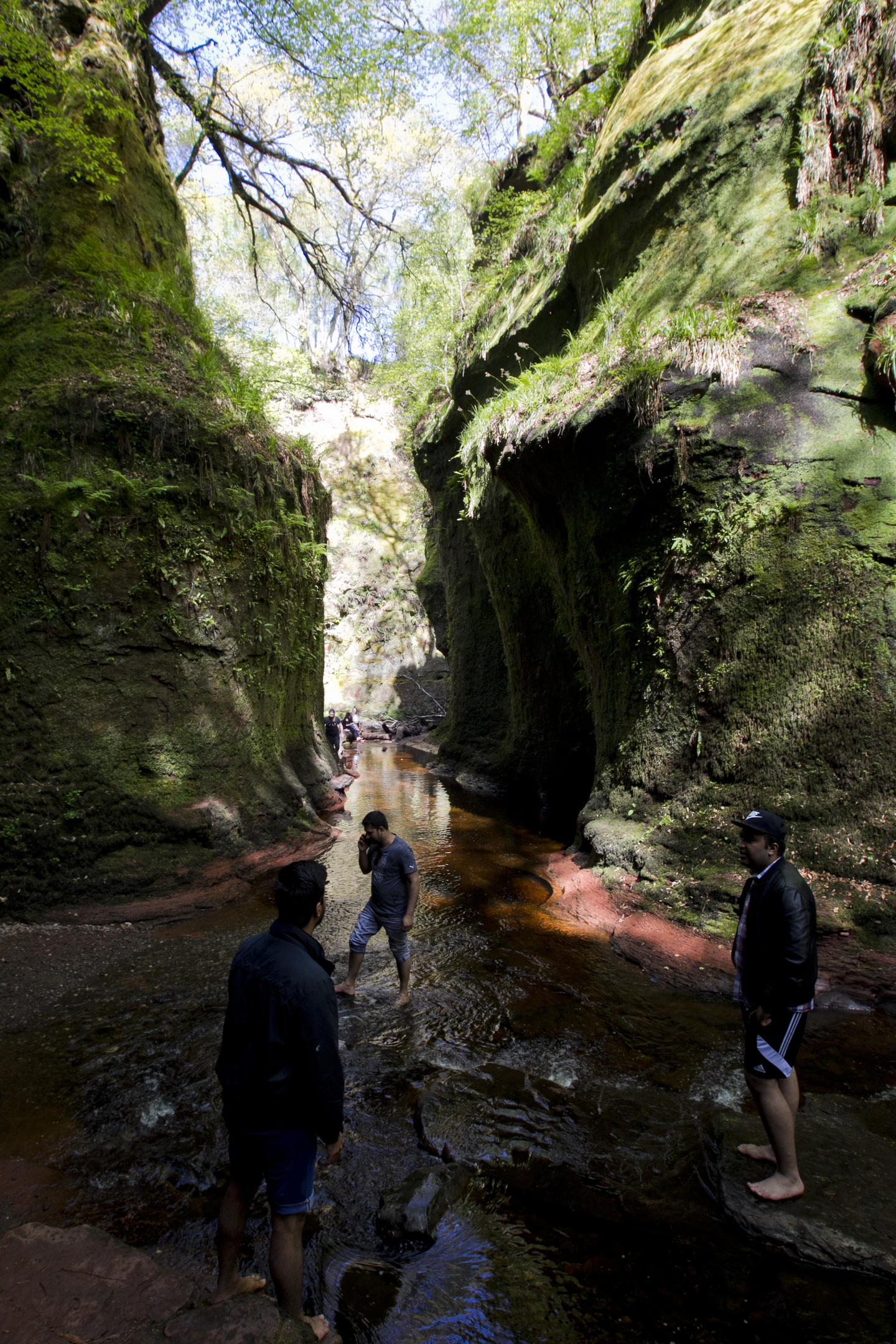 9/5/17 . The Sunday Post, by Andrew Cawley. Pics of The Devil's Pulpit, river area in Finnich Glen, near Loch Lomond, which is proving very popular with visitors, due to it appearing in scenes from TV show, Outlander. However locals are unhappy because a large amount of litter and rubbish is being left behind by visitors. Location: Devils Pulpit, The Trossachs.