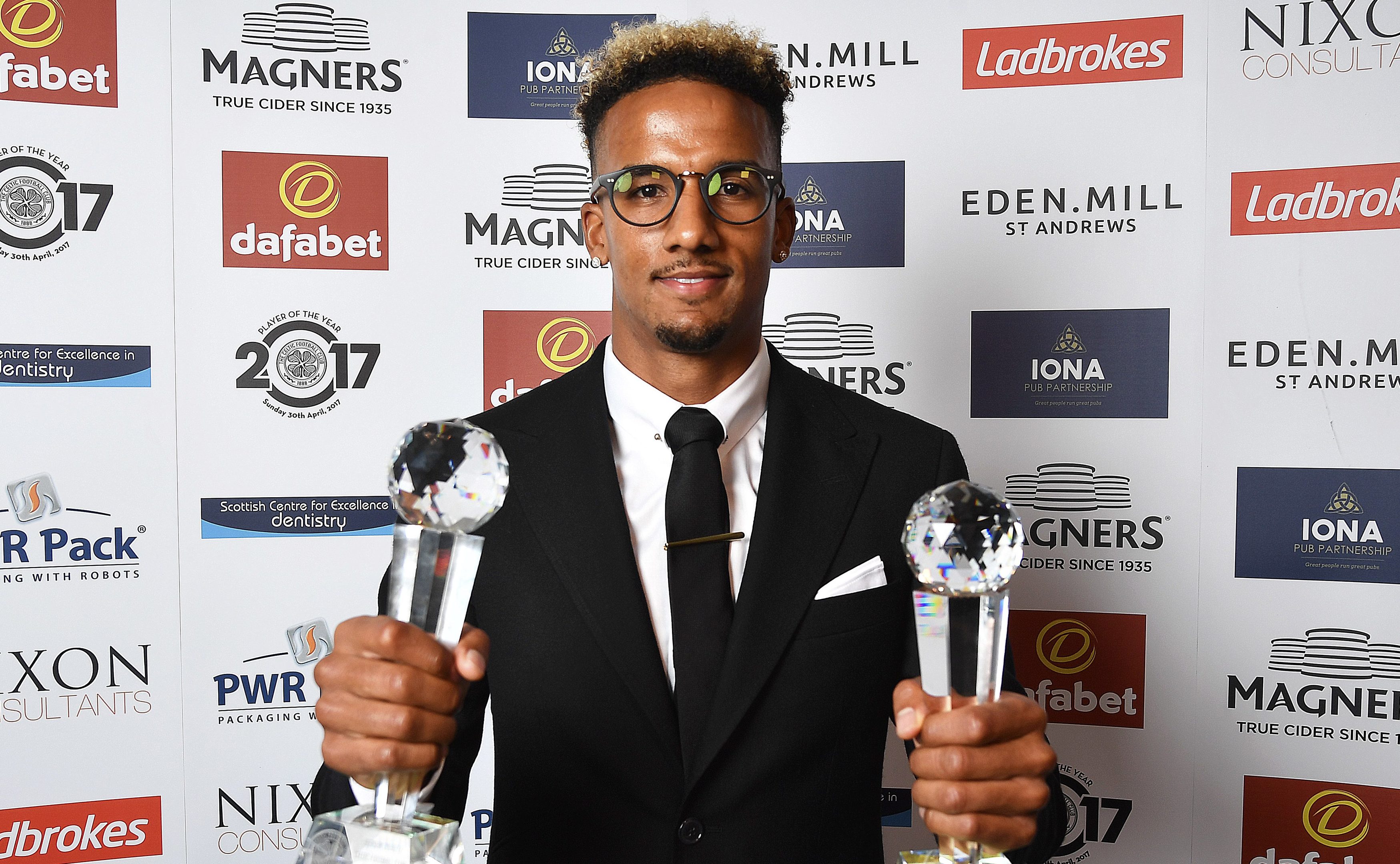 Celtic's Scott Sinclair wins both the Player of the Year and Player's Player of the Year awards (SNS Group / Rob Casey)