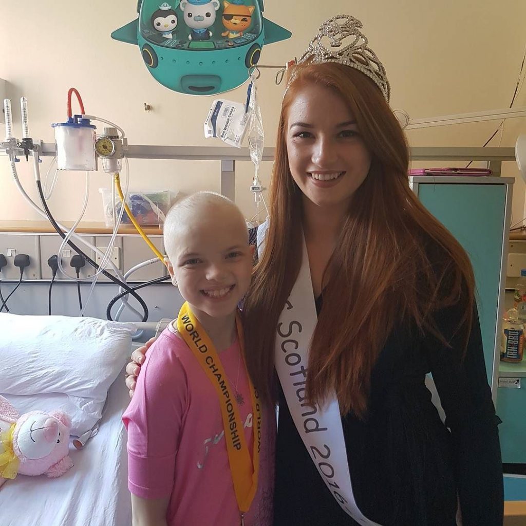 Miss Scotland Lucy Kerr popped in to see Lily at Edinburgh Sick Children’s hospital