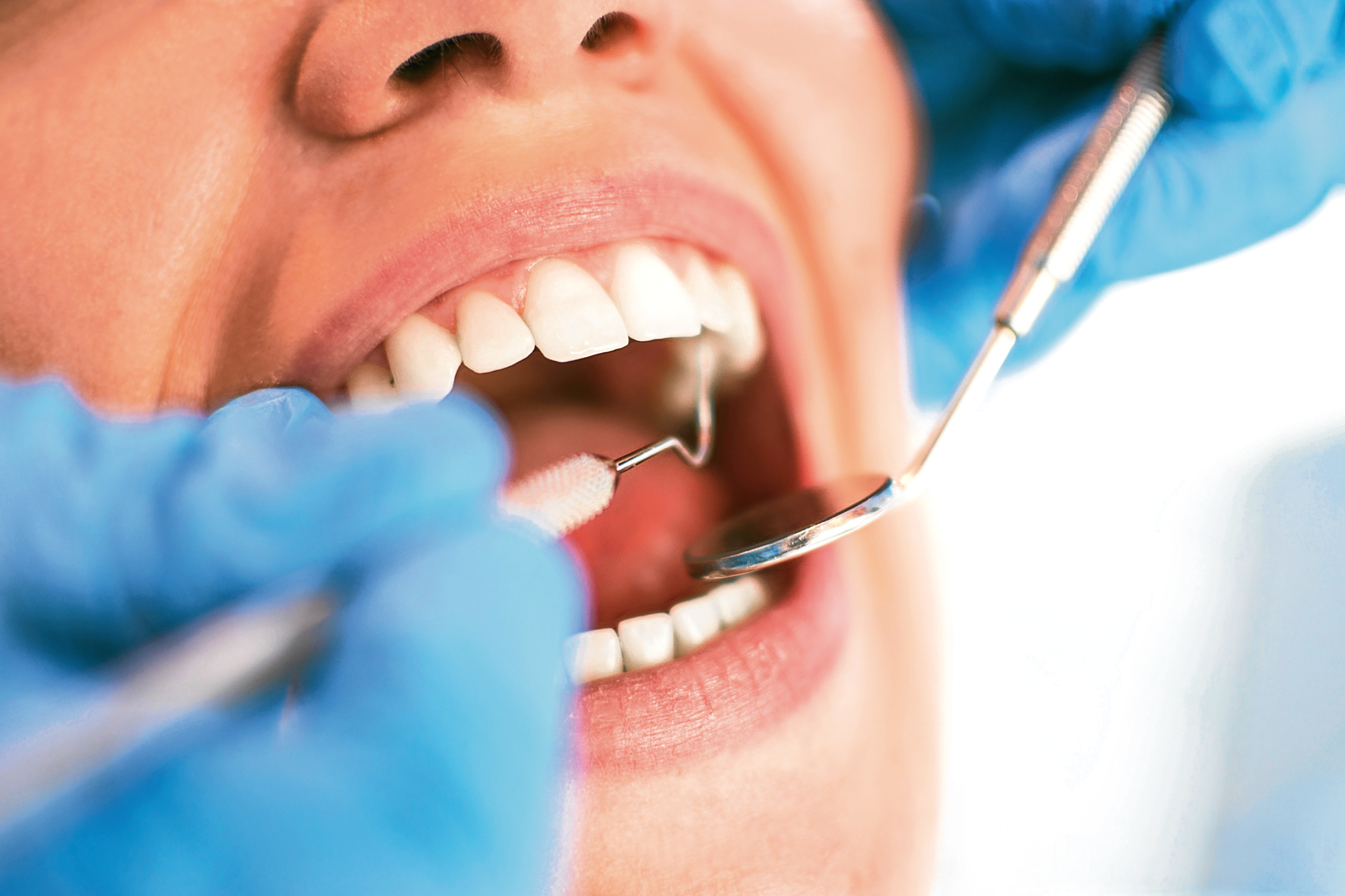 Dentist (iStock)