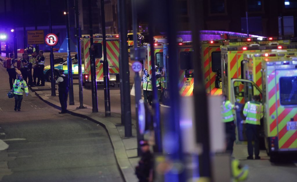 Emergency personnel on London Bridge as police are dealing with a "major incident" at London Bridge. PRESS ASSOCIATION Photo. Picture date: Saturday June 3, 2017. See PA story POLICE Bridge. Photo credit should read: Yui Mok/PA Wire