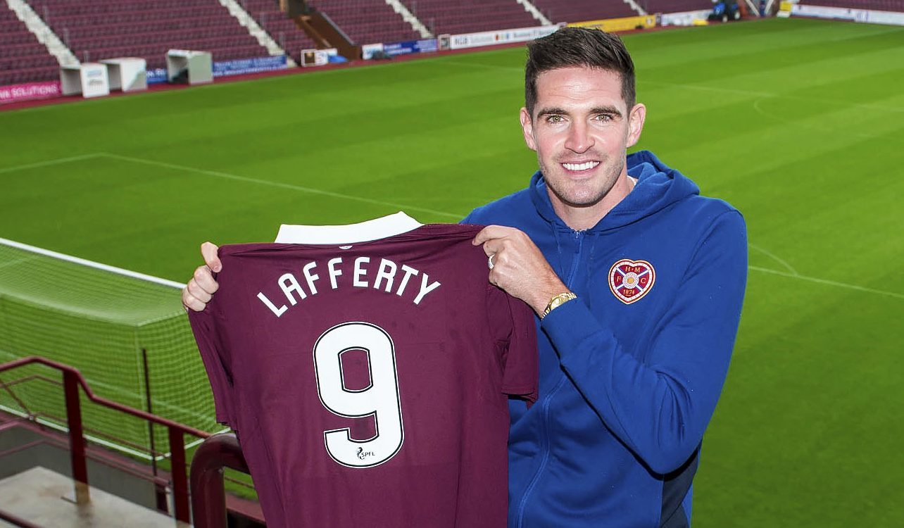Hearts unveil their new signing Kyle Lafferty (SNS Group / Bill Murray)