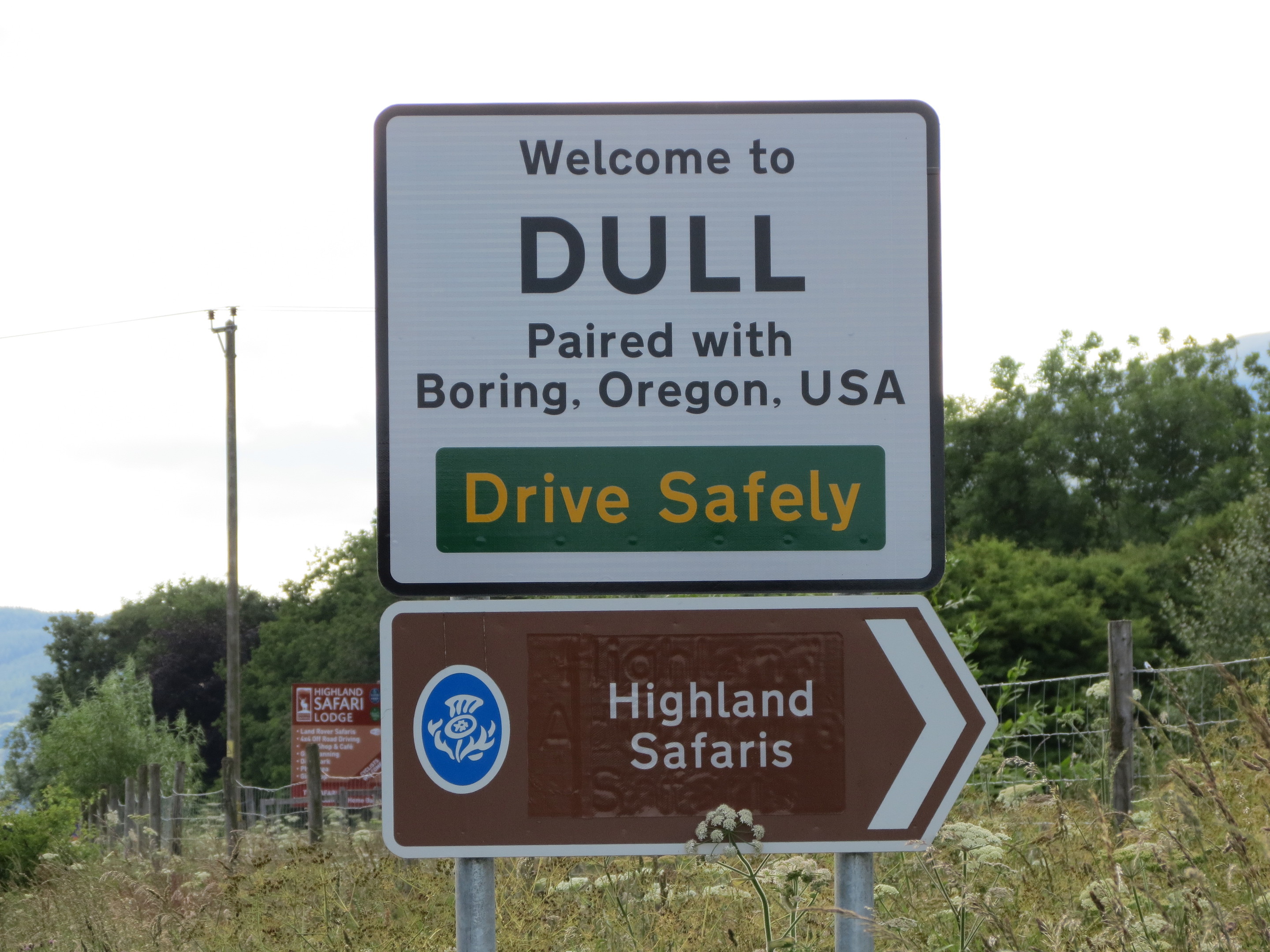 Dull road sign (Peter Mercator)