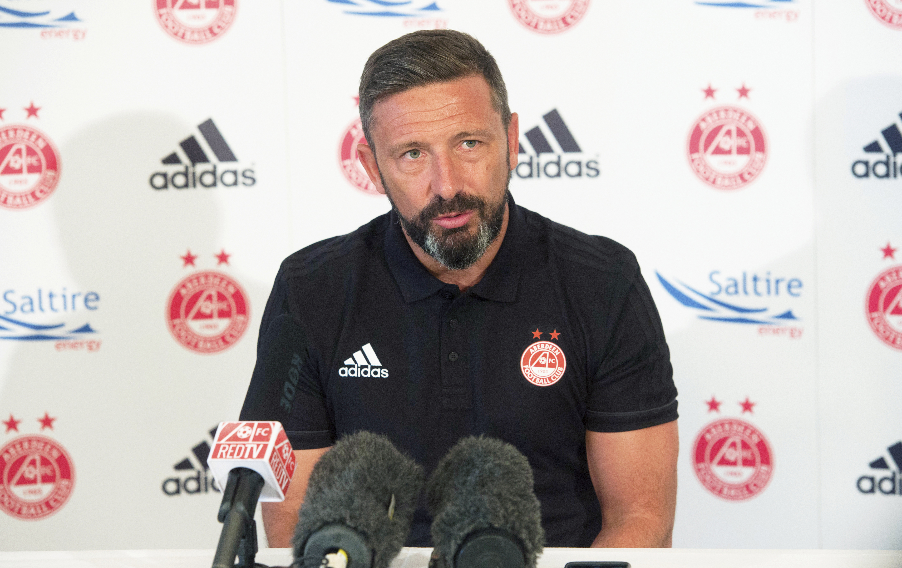 Aberdeen manager Derek McInnes speaks to the press (SNS)
