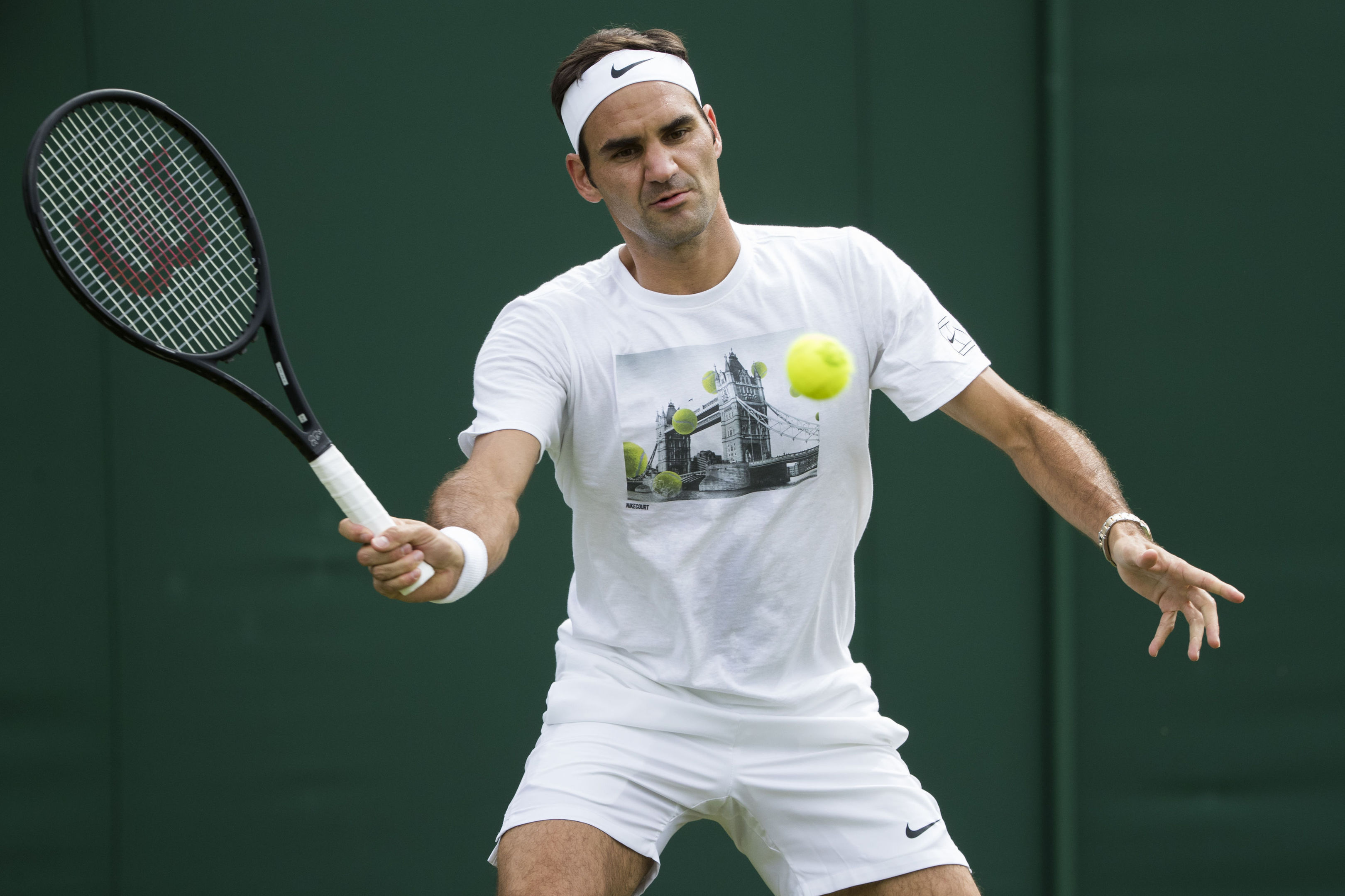 Roger Federer (Peter Klaunzer/Keystone via AP)