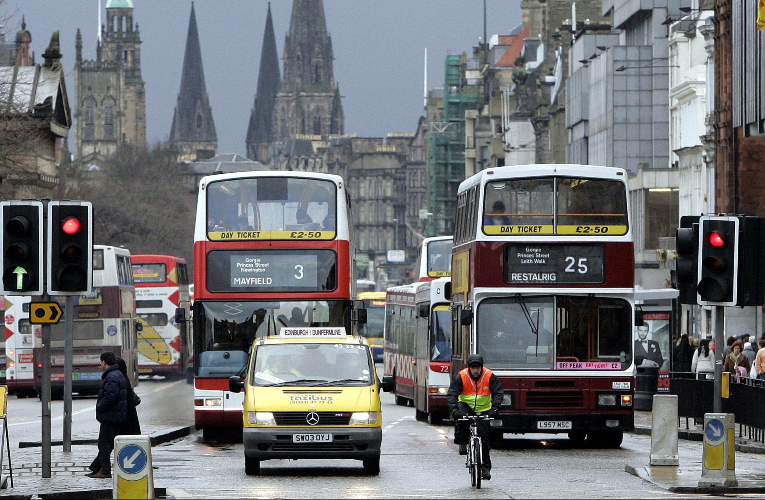 Traffic on Princes Street, Edinburgh (Andrew Milligan / PA)