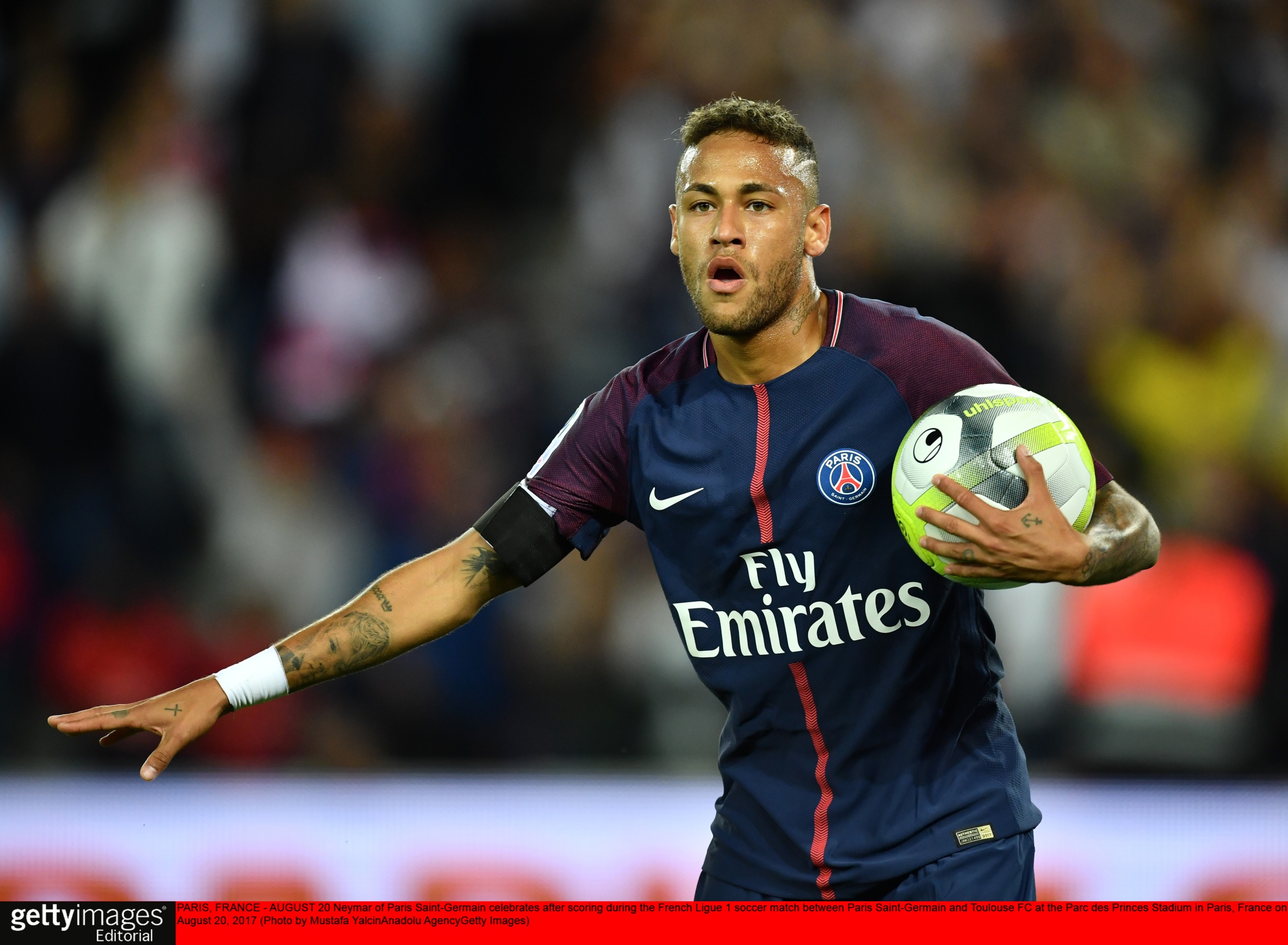 Olivier hopes to welcome Neymar to Celtic Park (Mustafa Yalcin/Anadolu Agency/Getty Images)