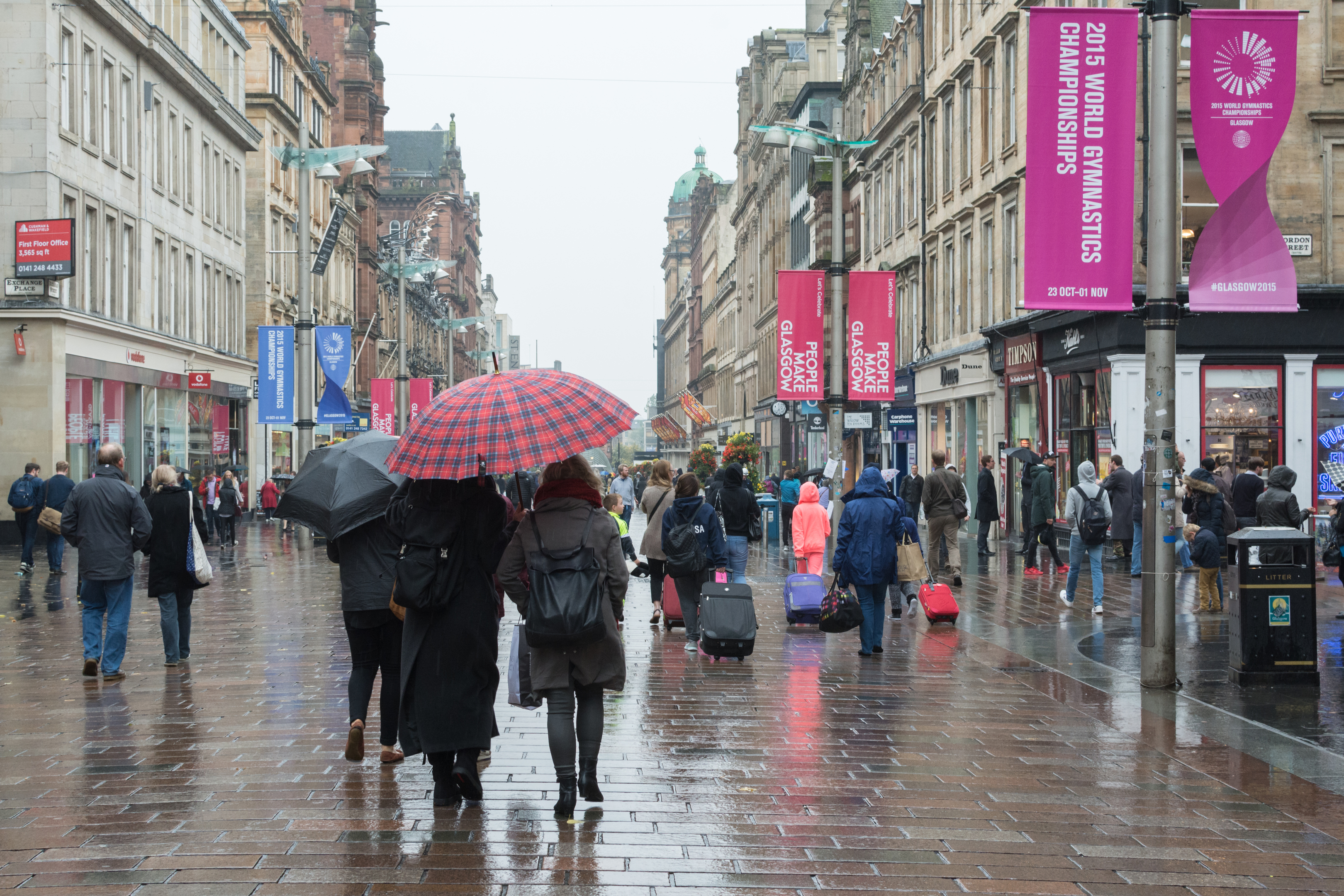 Shoppers on Glasgow's Buchanan Street (Getty Images)