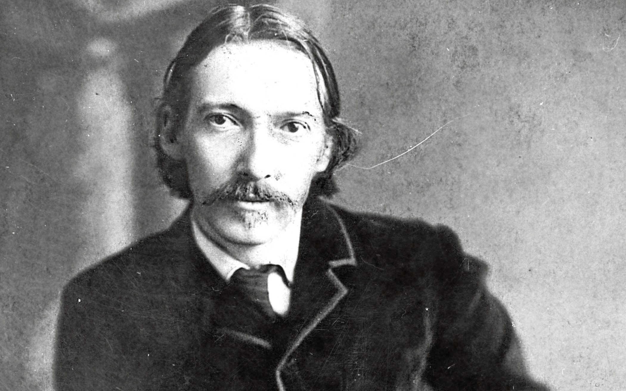 Scottish novelist, poet and traveller Robert Louis Stevenson (Hulton Archive/Getty Images)