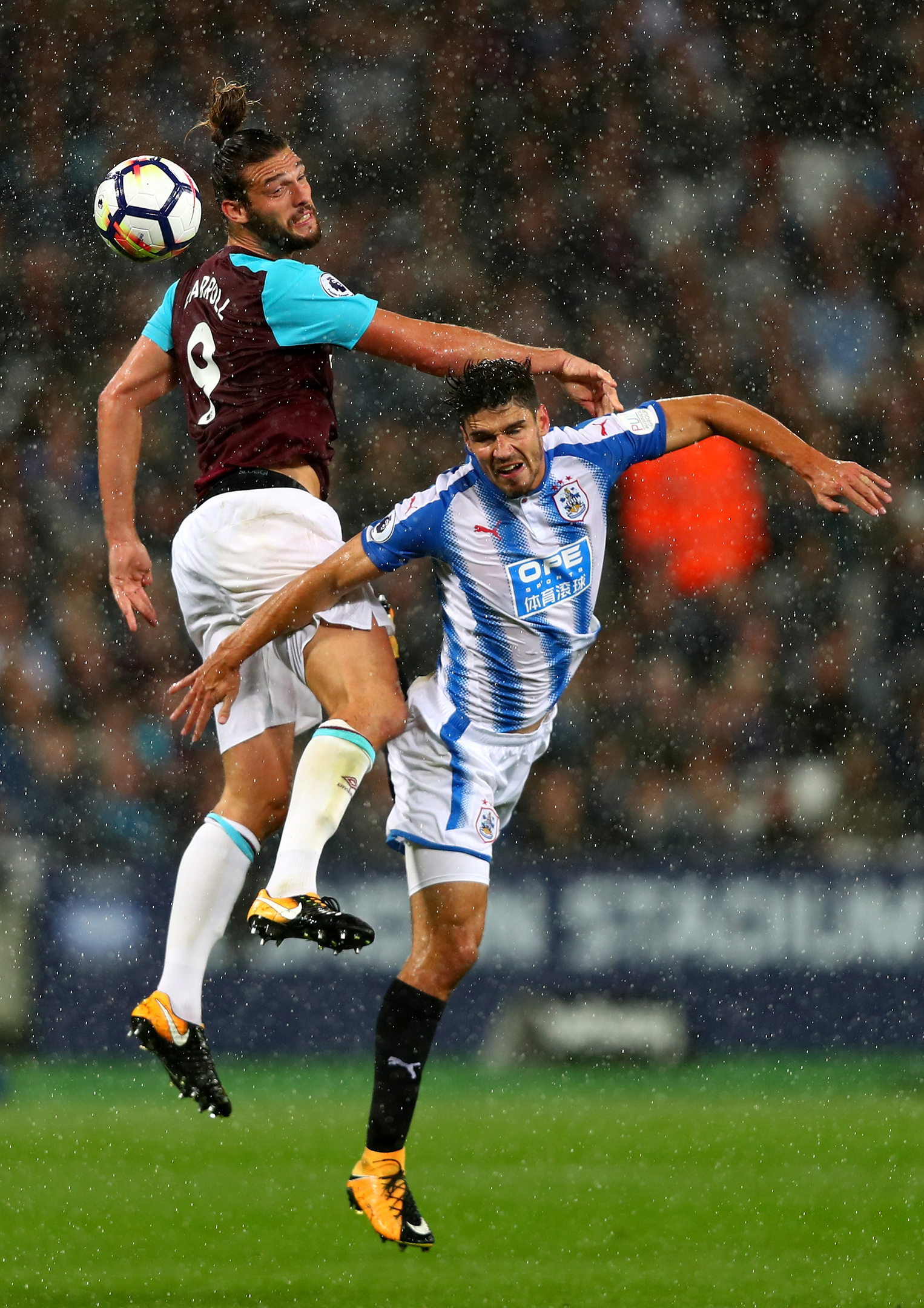 Andy Carroll in action (Clive Rose/Getty Images)