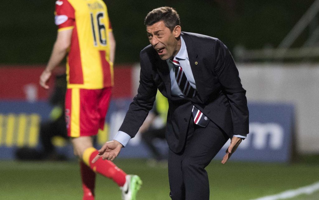 Rangers manager Pedro Caixinha on the touchline (SNS Group / Alan Harvey)