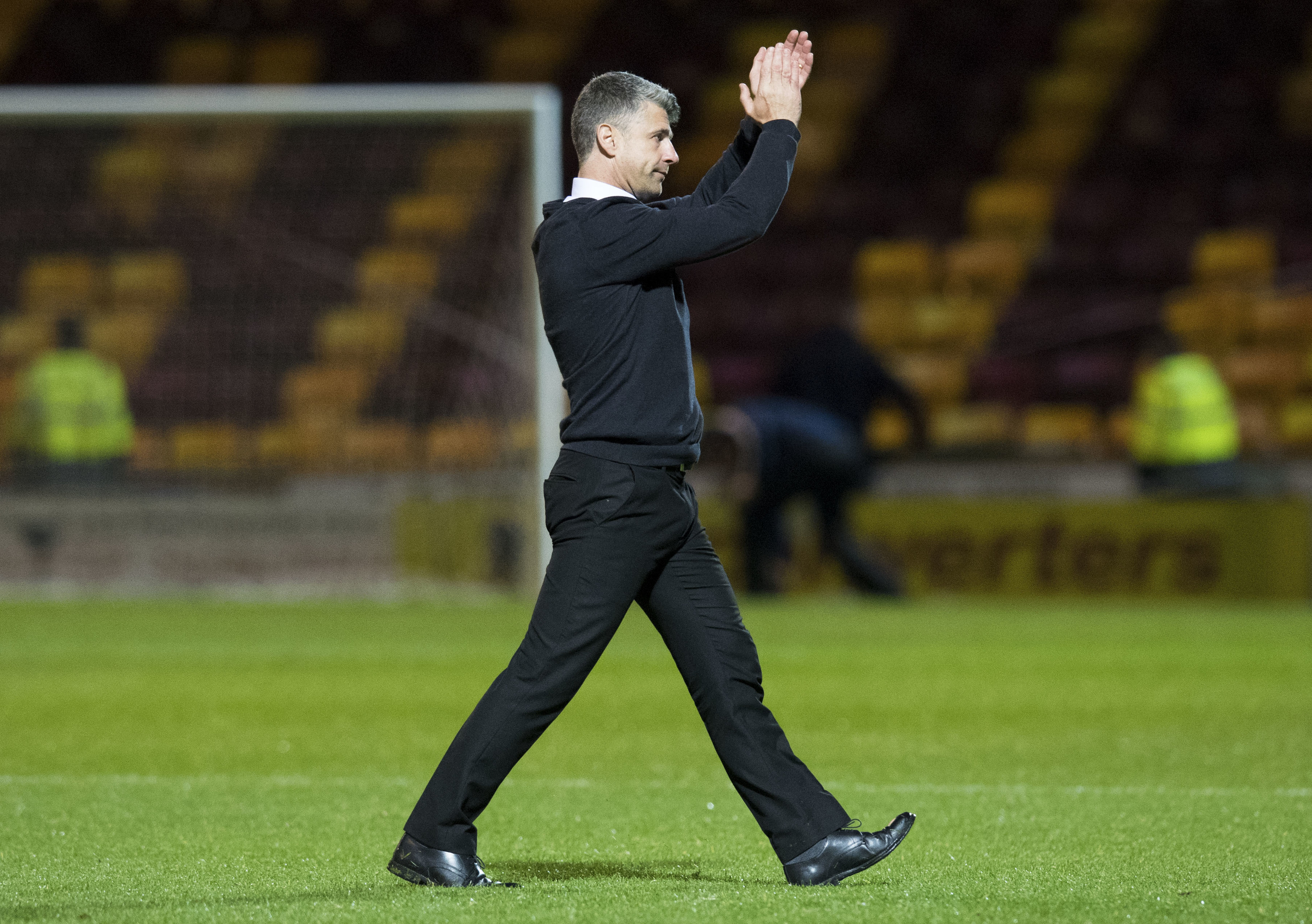 Motherwell manager Stephen Robinson at full-time (SNS Group / Ross Parker)