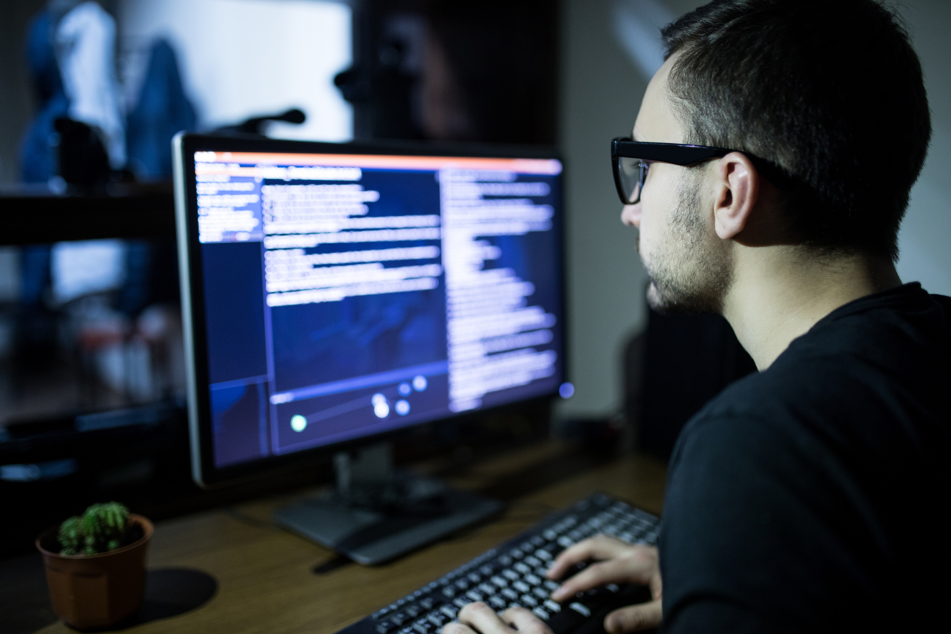 Raw Deal looks into hacking (iStock)
