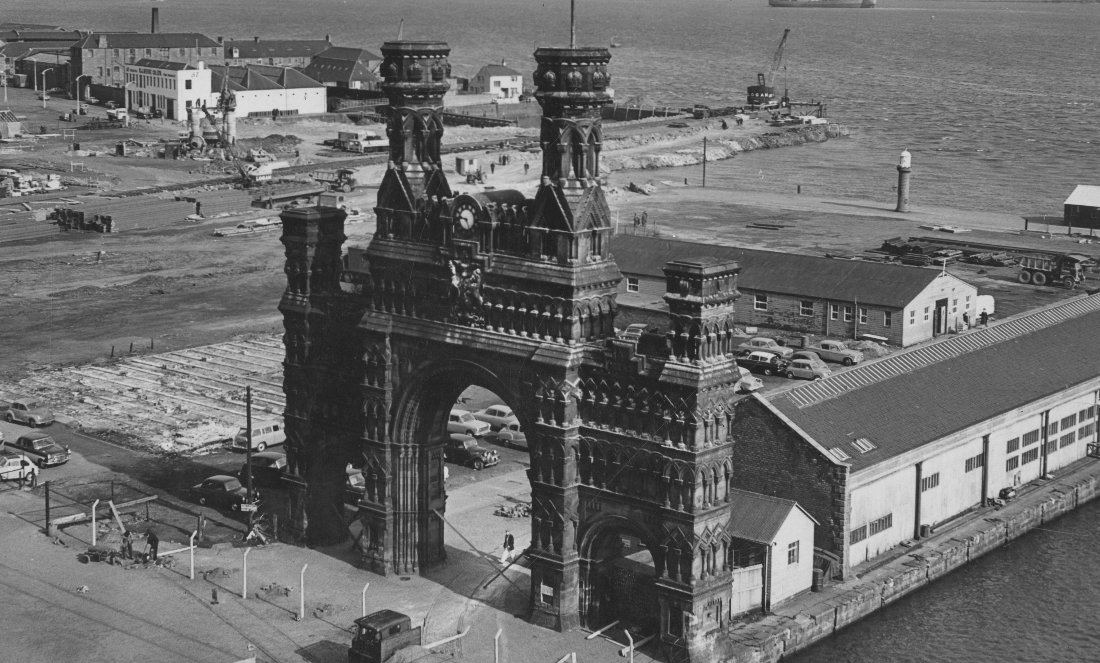 The Royal Arch as construction began on the Tay Road Bridge, 1963 (DC Thomson)
