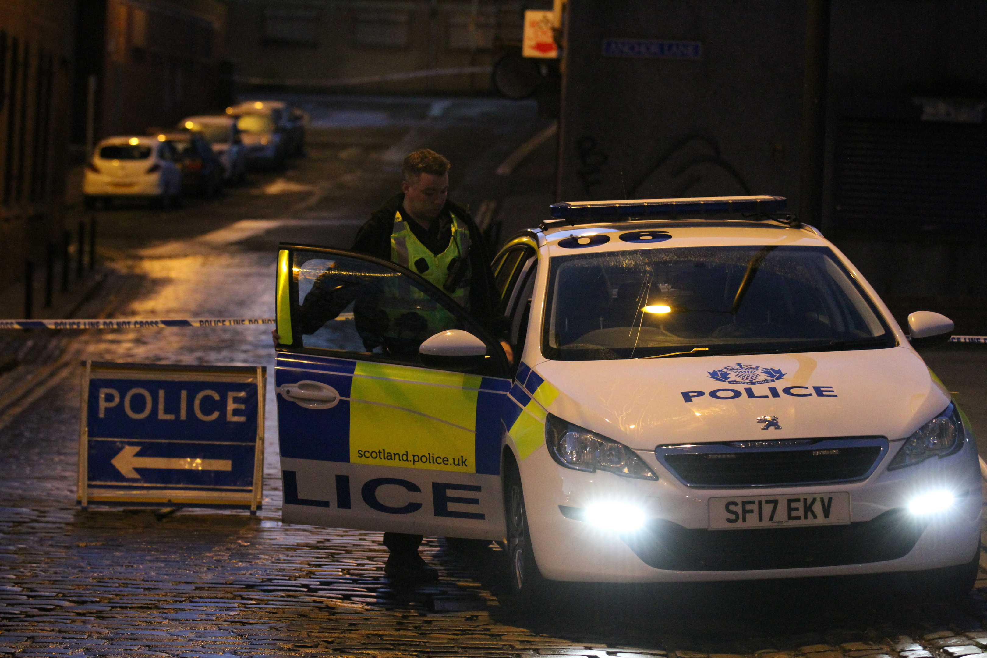Police closed off a large area in the Hawkhill area of Dundee (Mhairi Edwards / DC Thomson)
