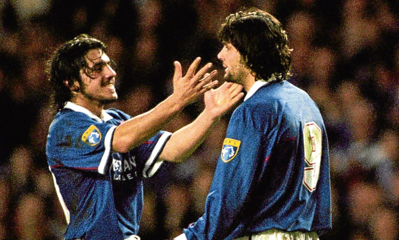 Rino Gattuso (left) celebrates with Rangers team-mate Marco Negri, 1997 (SNS Group)