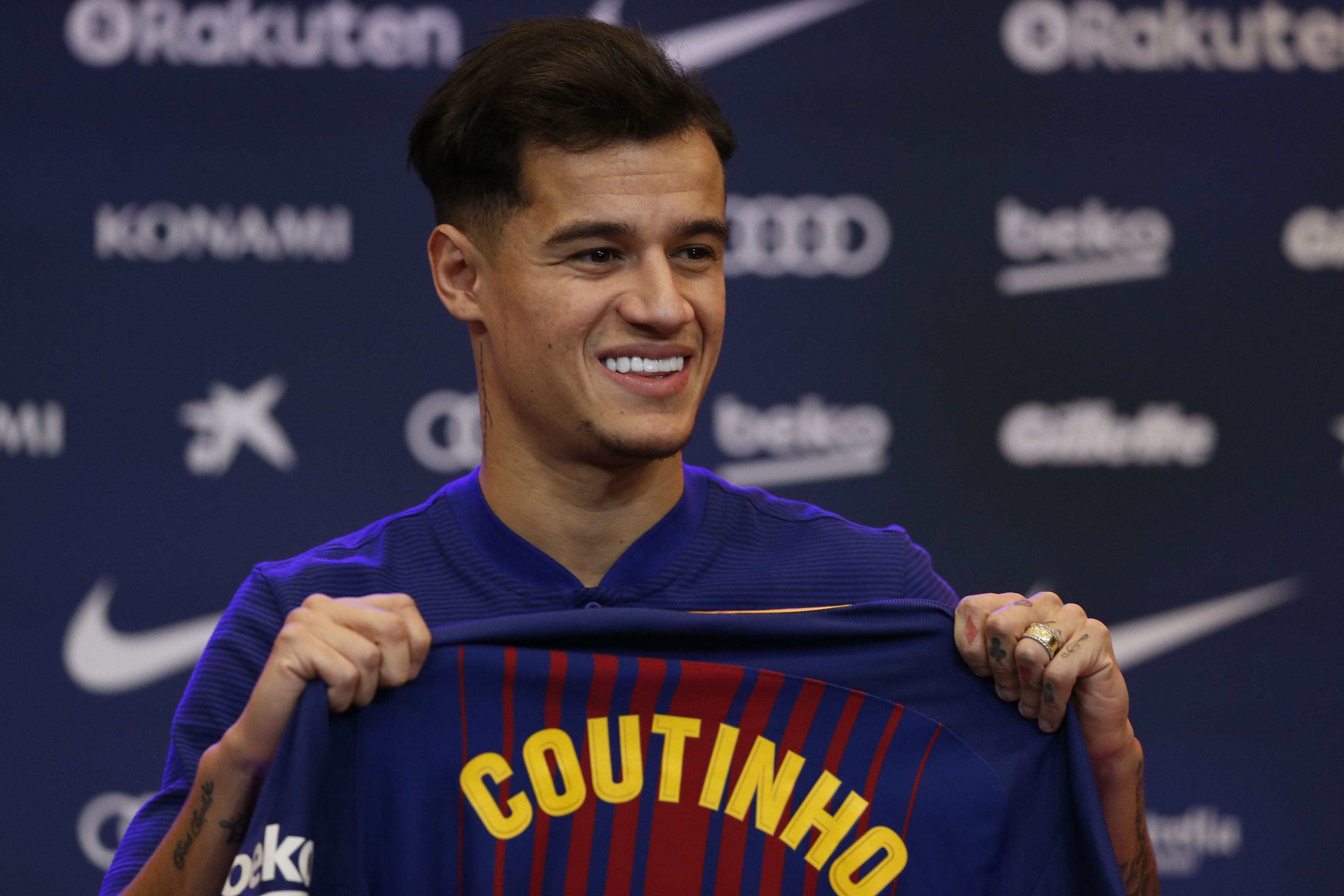 Barcelona's new signing Philippe Coutinho (AP Photo/Manu Fernandez)