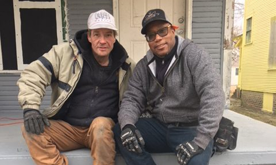 Death row Scott Kenny Richey and former US Marine Arnold Ramsey who run Sanctuary Quarters the charity which builds homes for homeless veterans