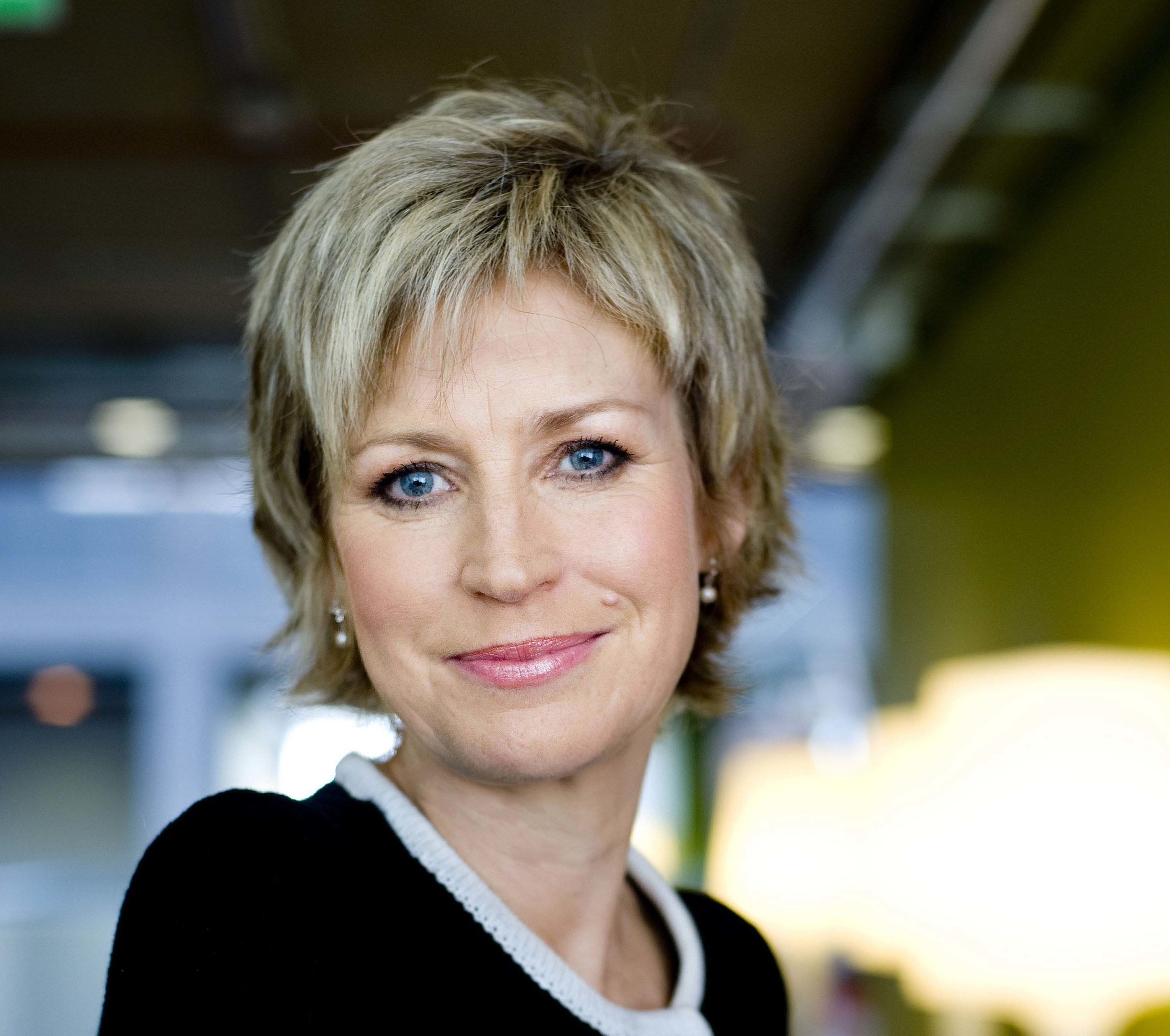 Sally Magnusson (Alan Peebles)