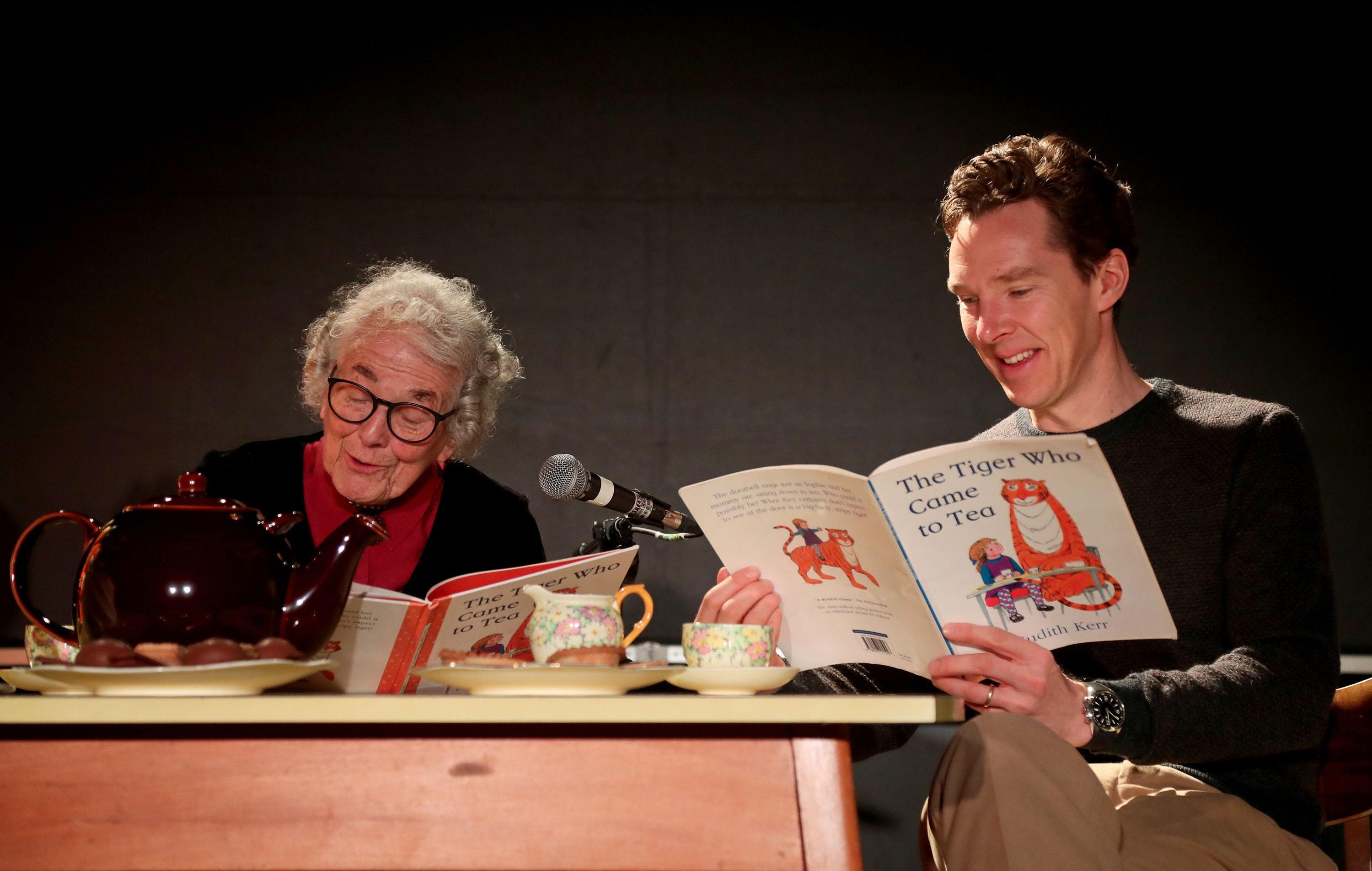 Judith Kerr and Benedict Cumberbatch during a reading of The Tiger Who Came To Tea (Gareth Fuller/PA)