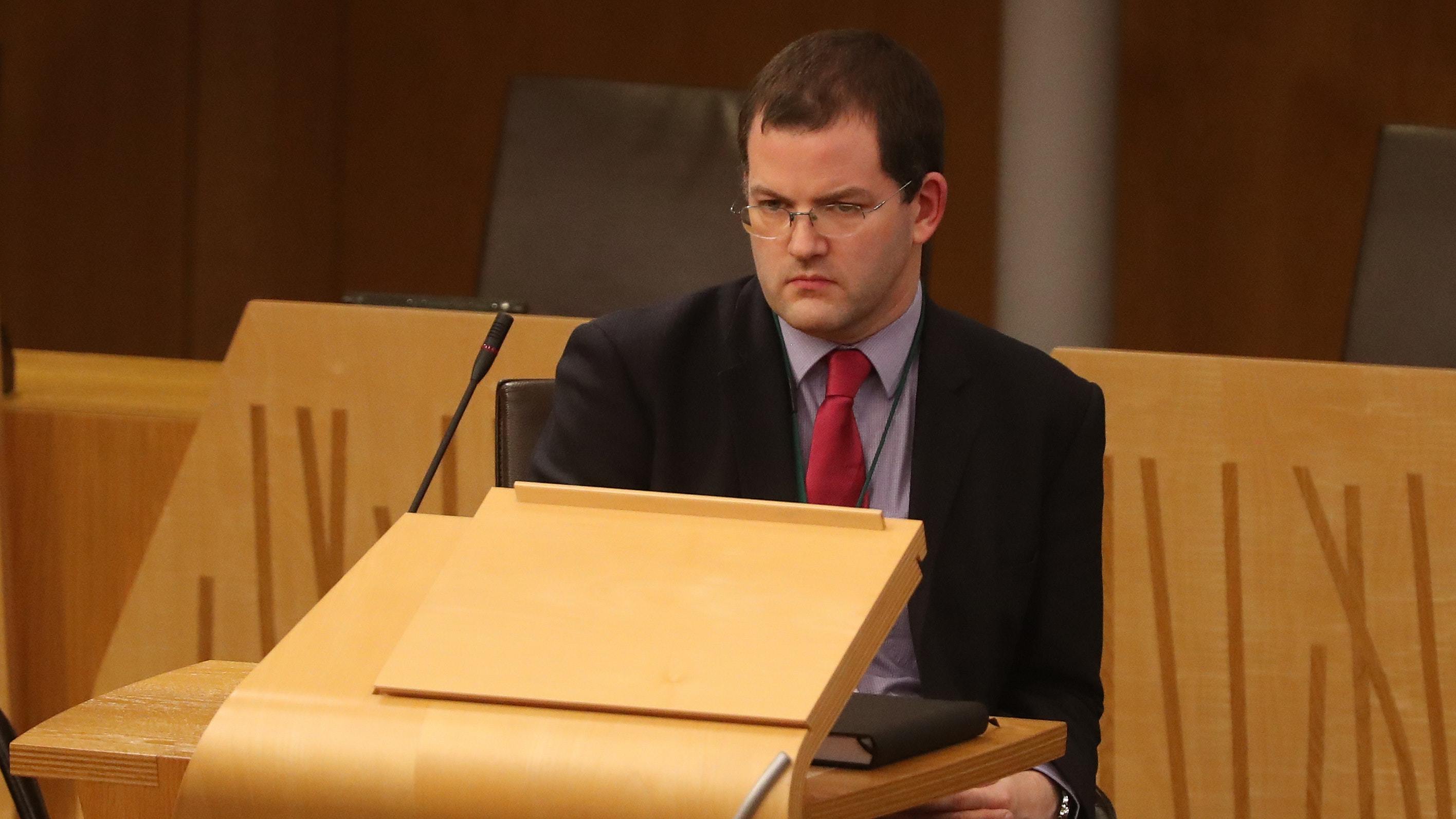 A Scottish Parliament committee wants the Commissioner for Ethical Standards in Public Life to investigate a complaint about Mark McDonald