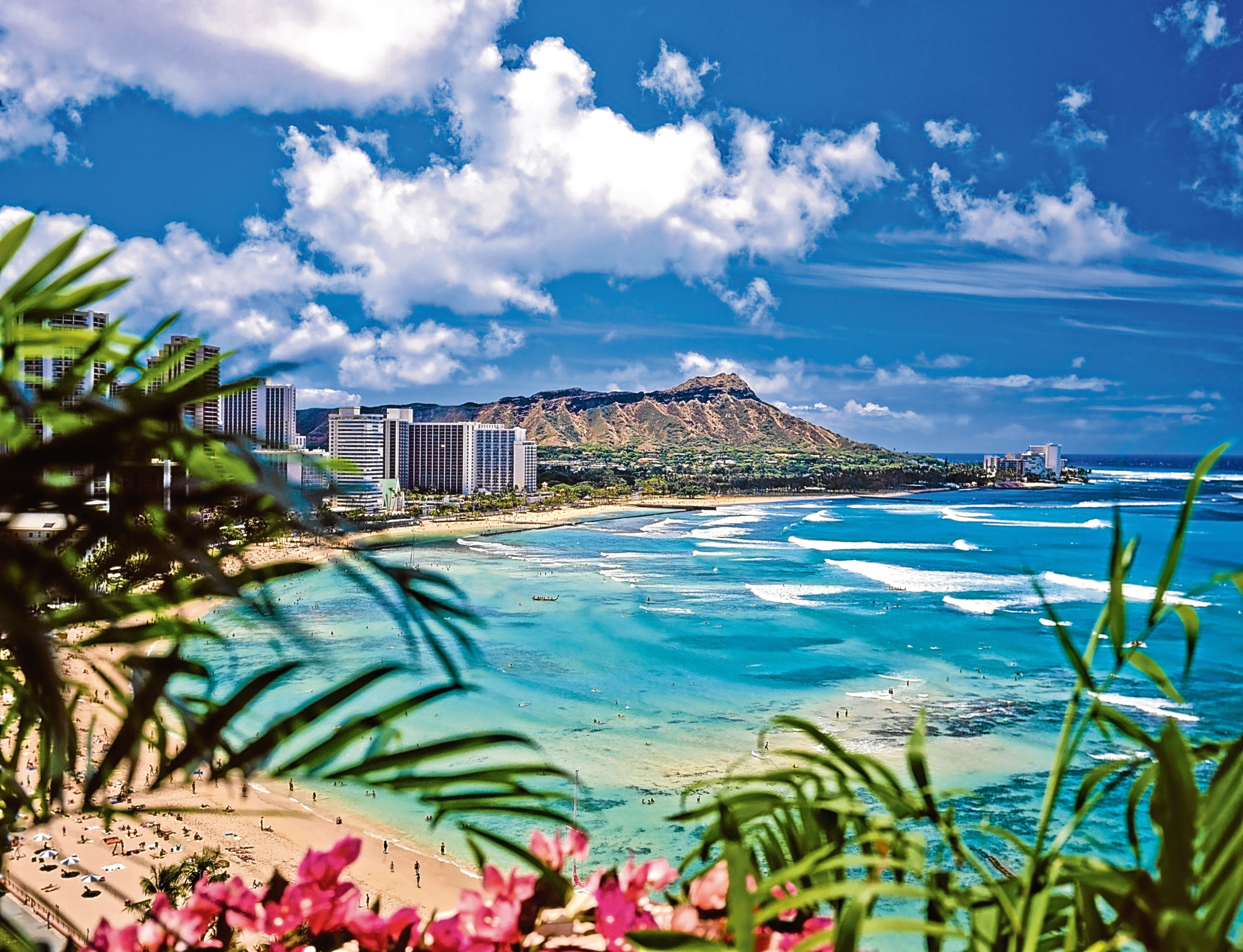 Waikiki beach and diamond head in Hawaii (Getty Images/iStock)