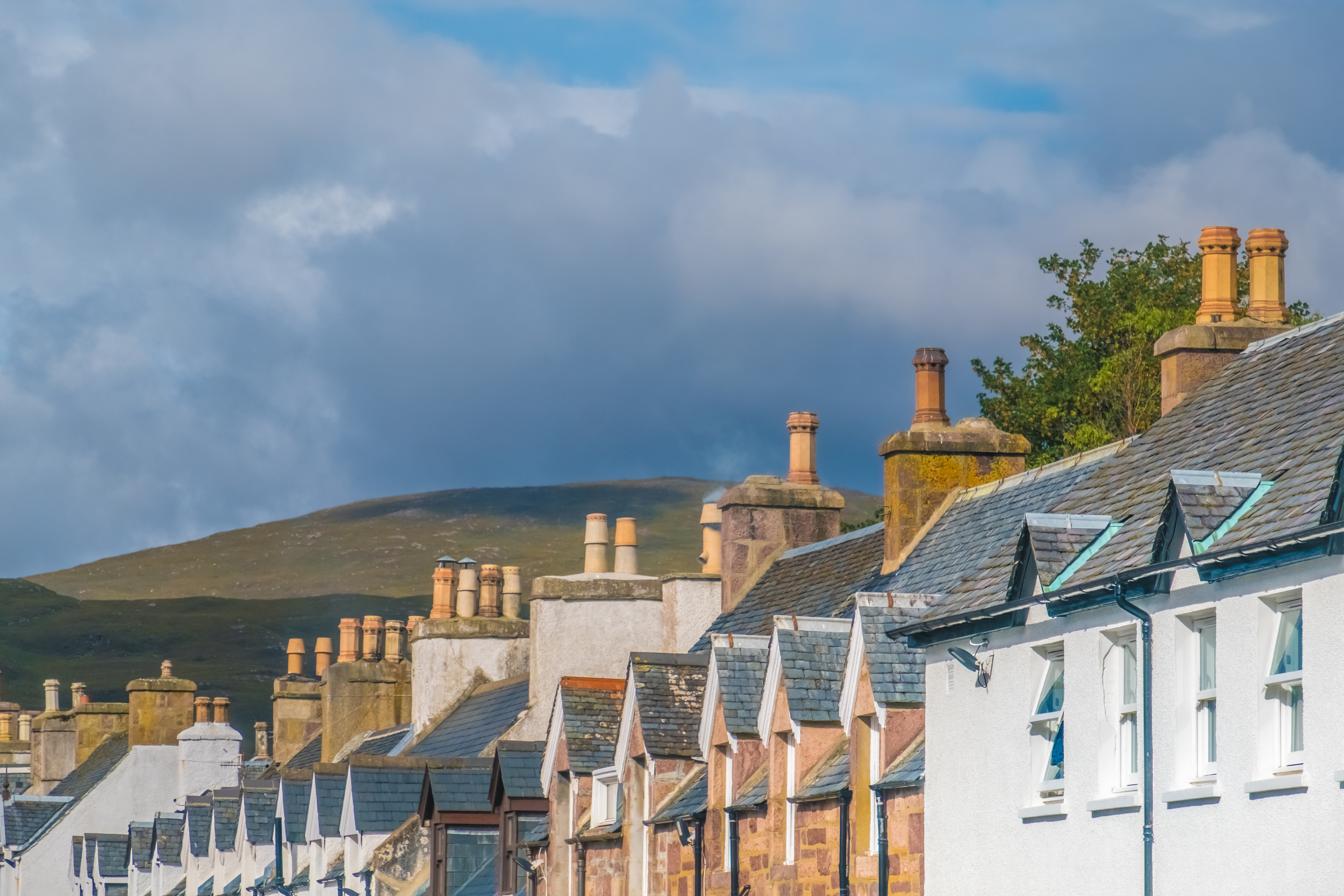 Disposable income spent on mortgage payments in Scotland is 9% less than the rest of the UK (Getty images/iStock)