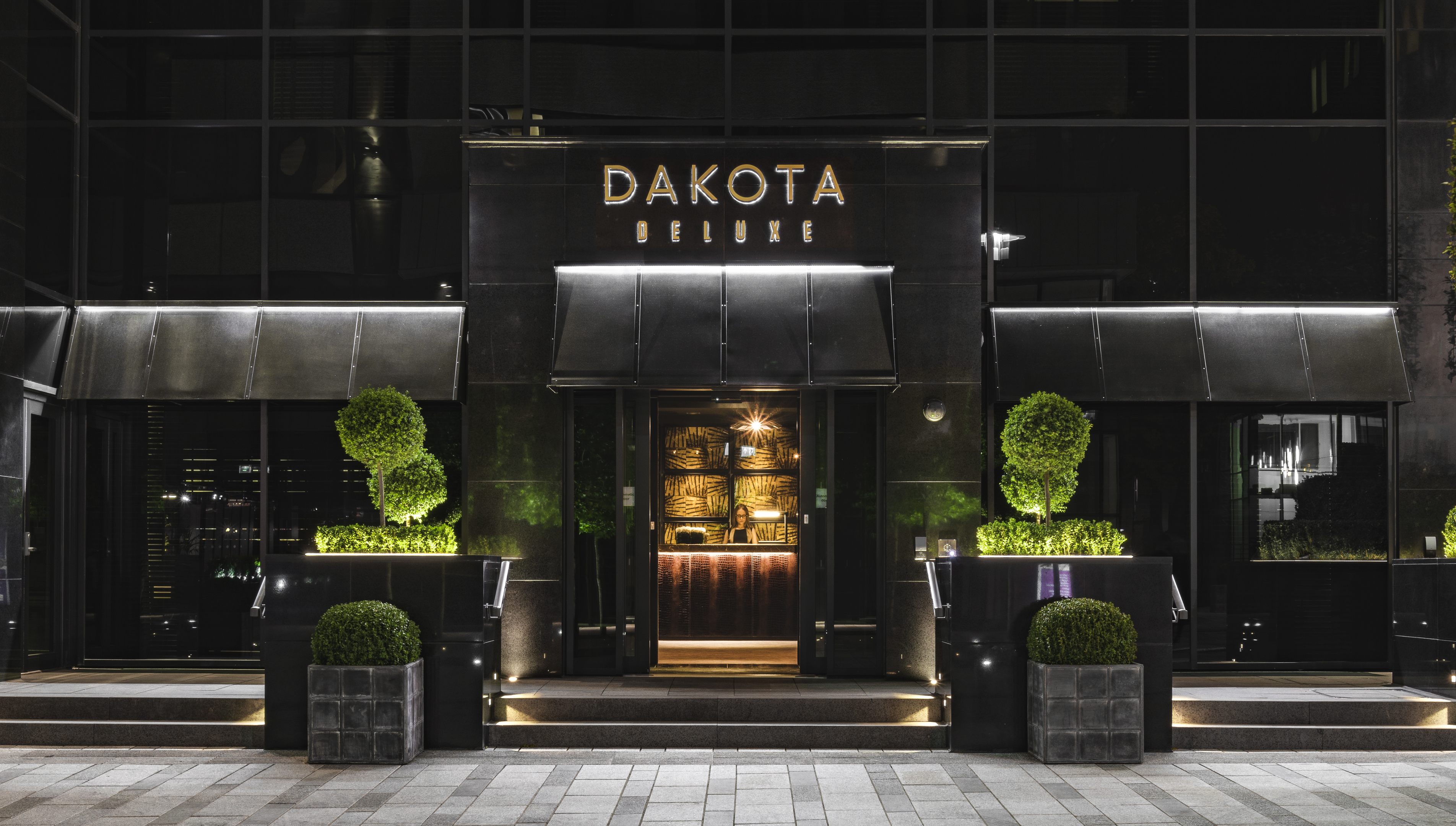 Dakota exterior