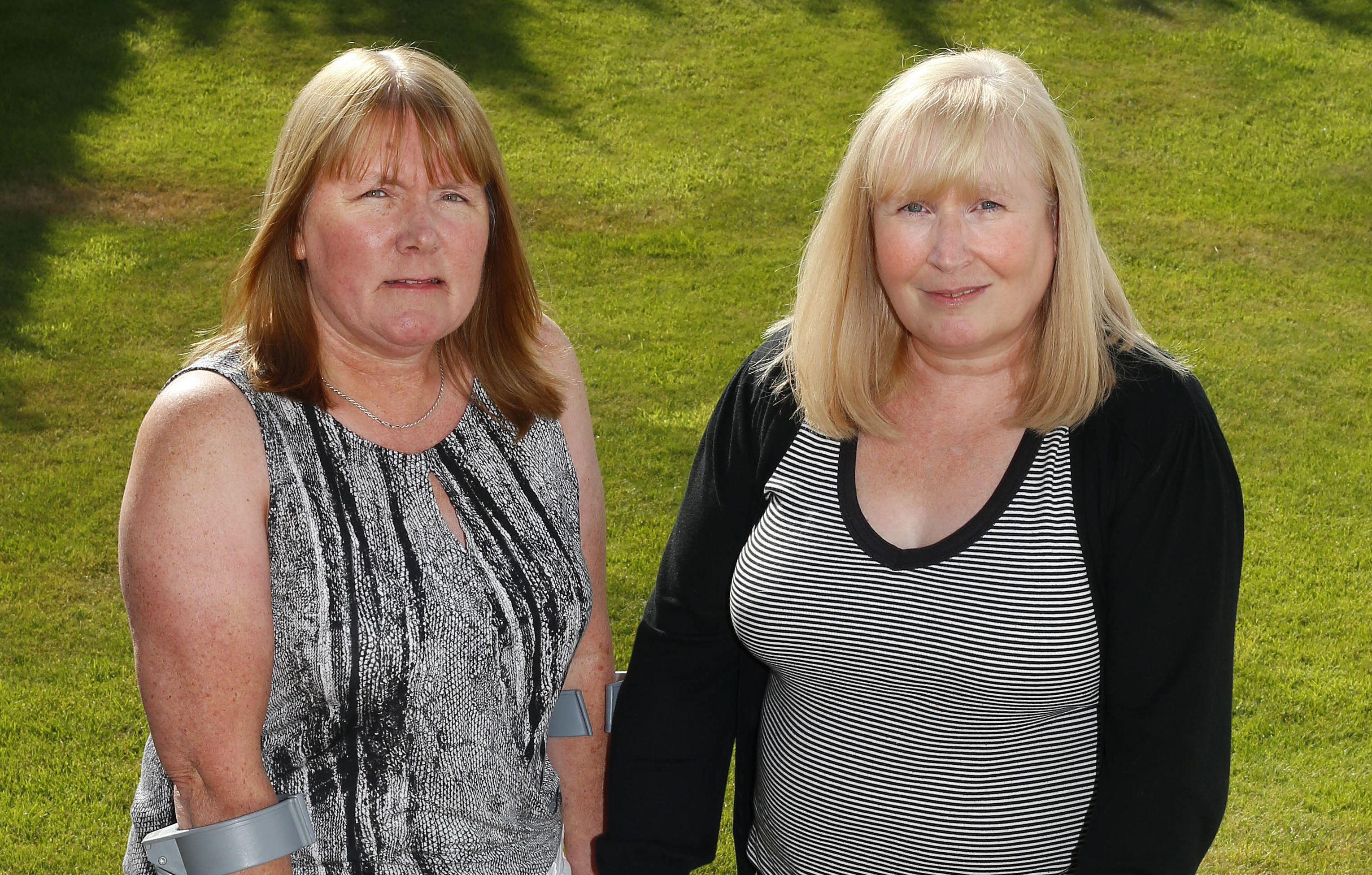 Mesh victims Elaine Holmes and Olive McIlroy (Garry F McHarg / Daily Record)