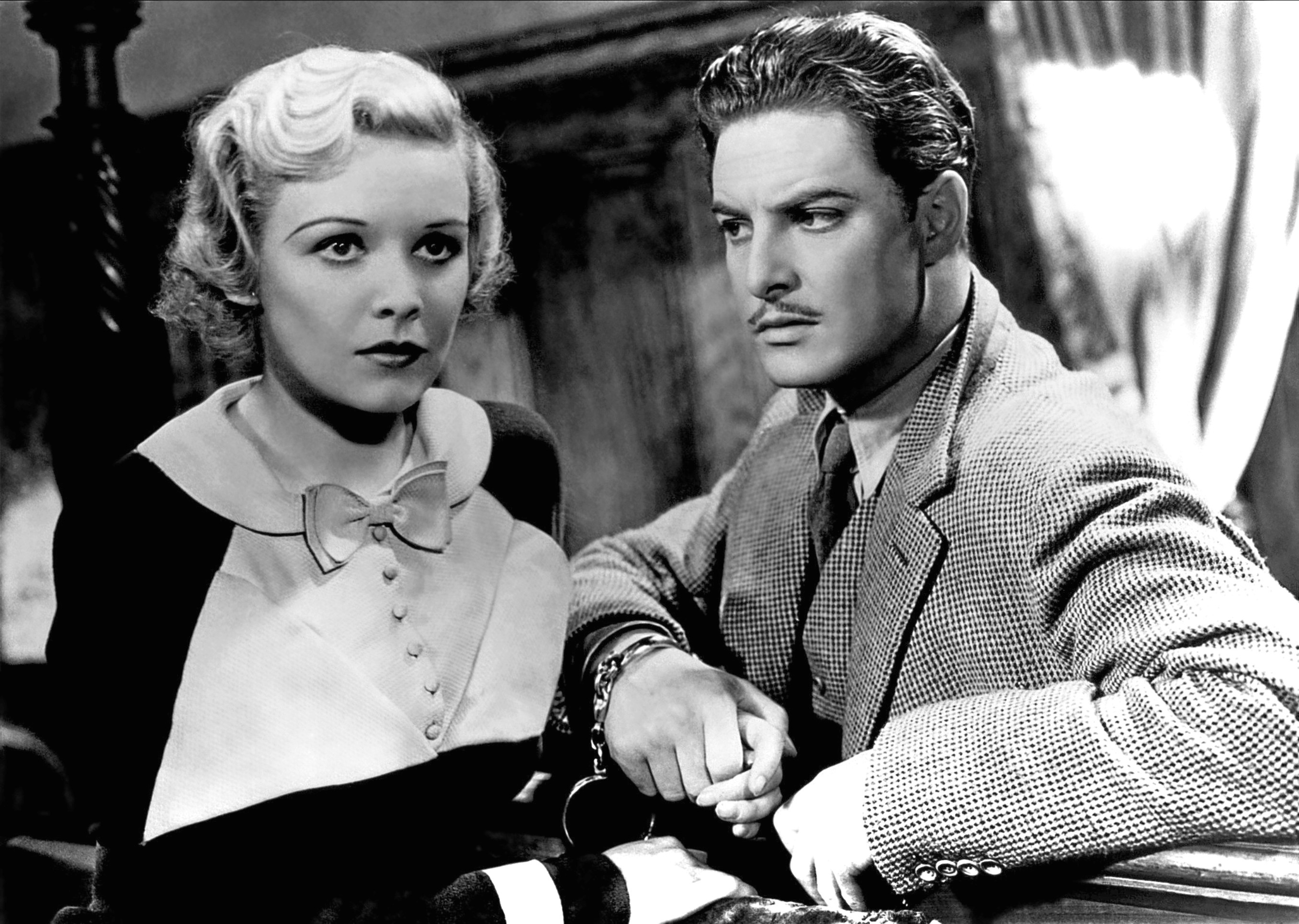 Madeleine Caroll and Robert Donat in 1935 film The 39 Steps (Allstar/GAUMONT)