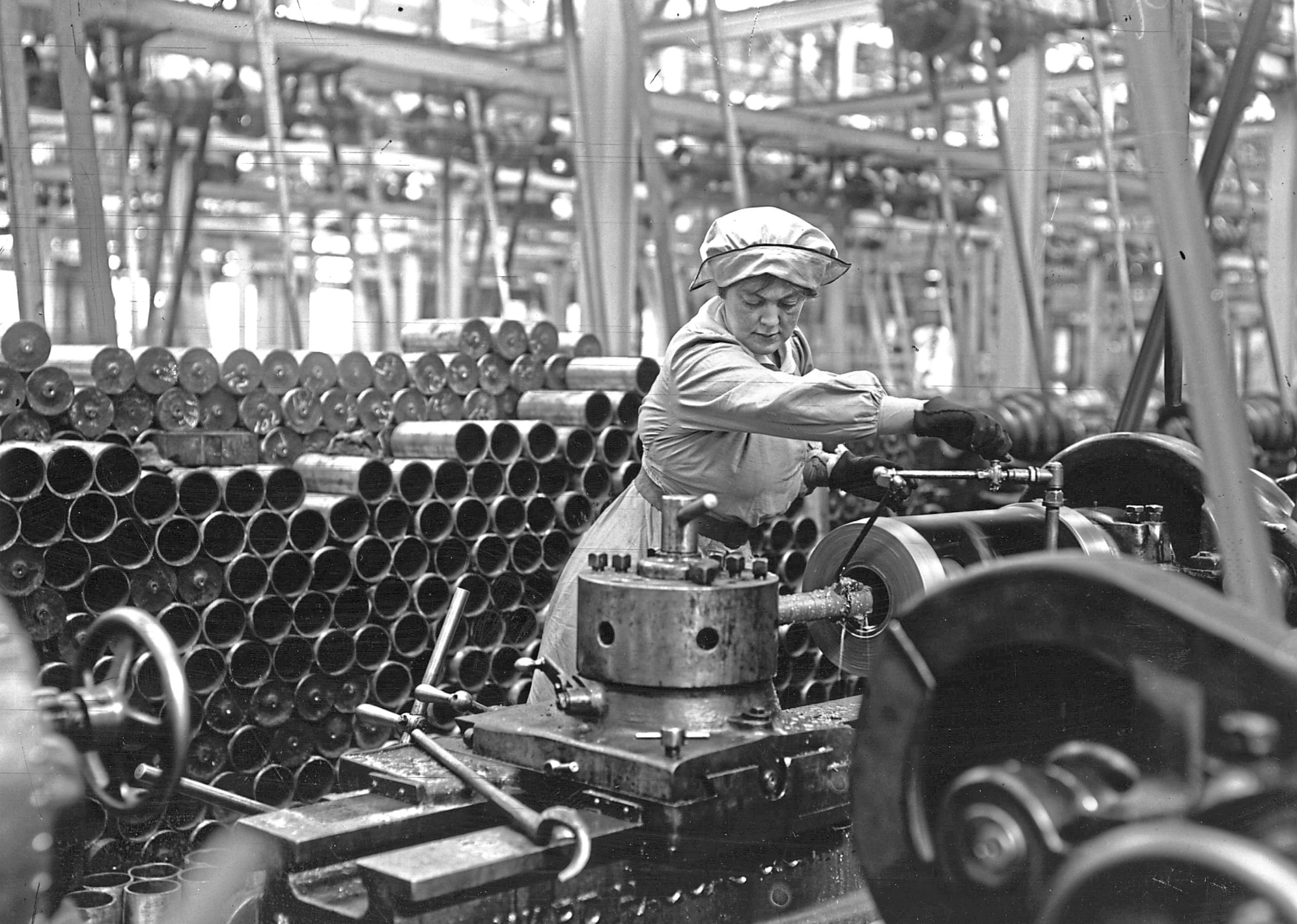 Women suffered life-changing illnesses and even died while working in munitions factories (Hulton Archive/Getty Images)