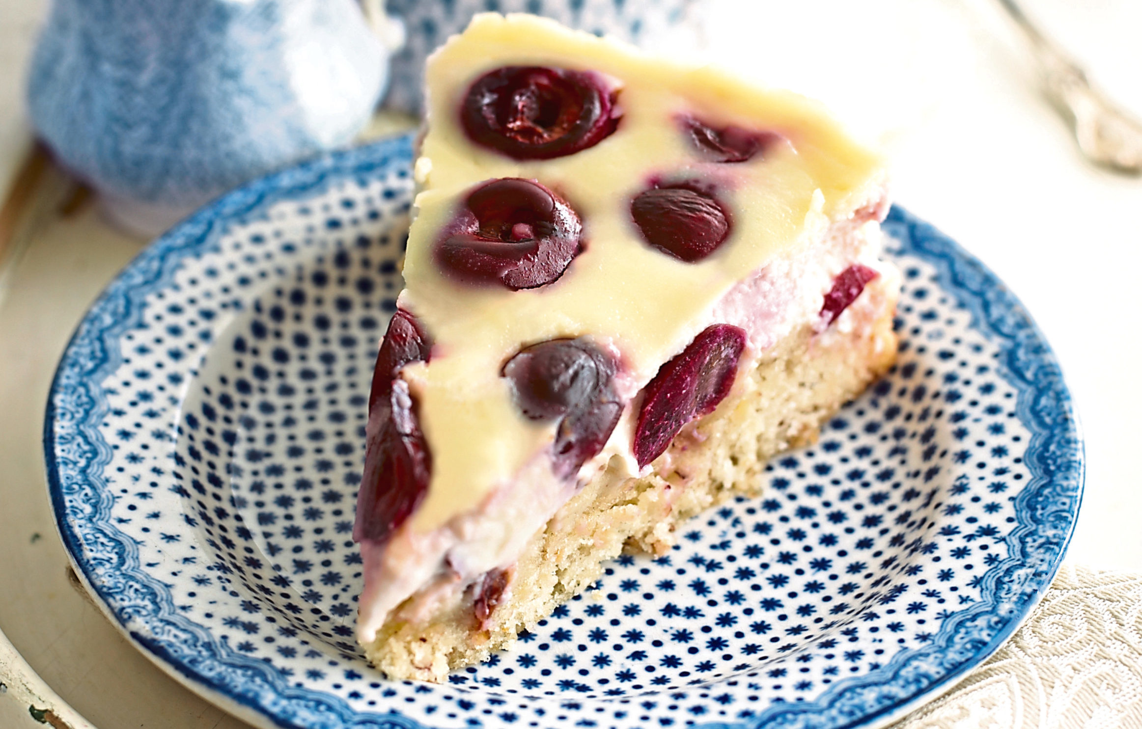 Cherry and ricotta cake